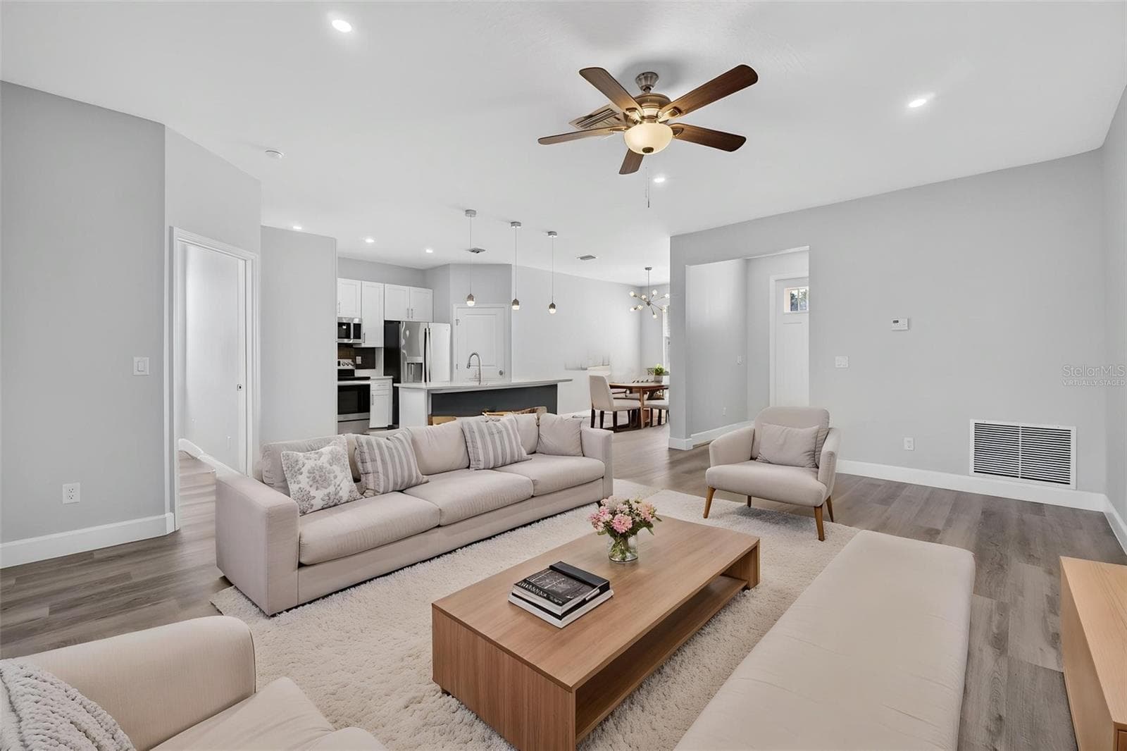 VIRTUALLY STAGED - 301 MAGNOLIA ST, ALTAMONTE SPRINGS