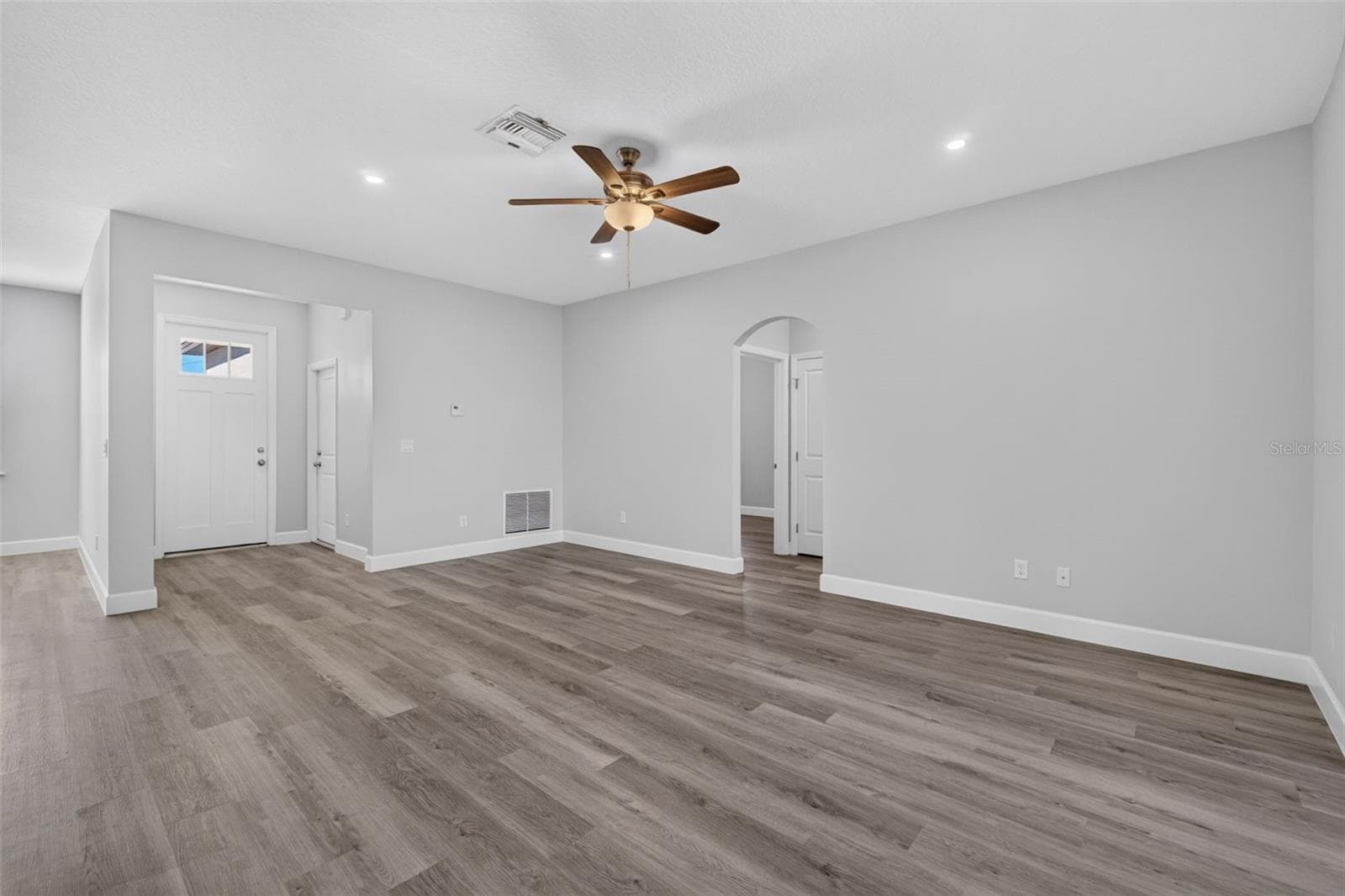 Single Family Residence at 301 MAGNOLIA ST, ALTAMONTE SPRINGS, photo 16 of 92