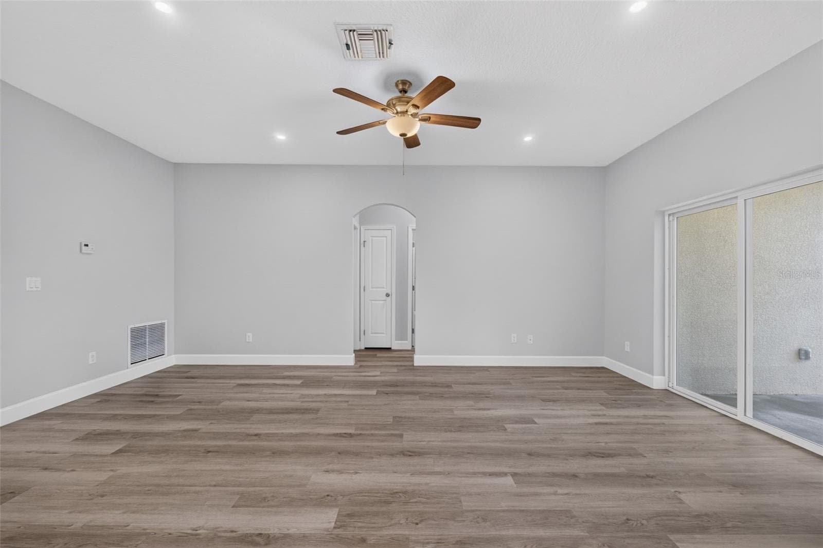 Single Family Residence at 301 MAGNOLIA ST, ALTAMONTE SPRINGS, photo 18 of 92