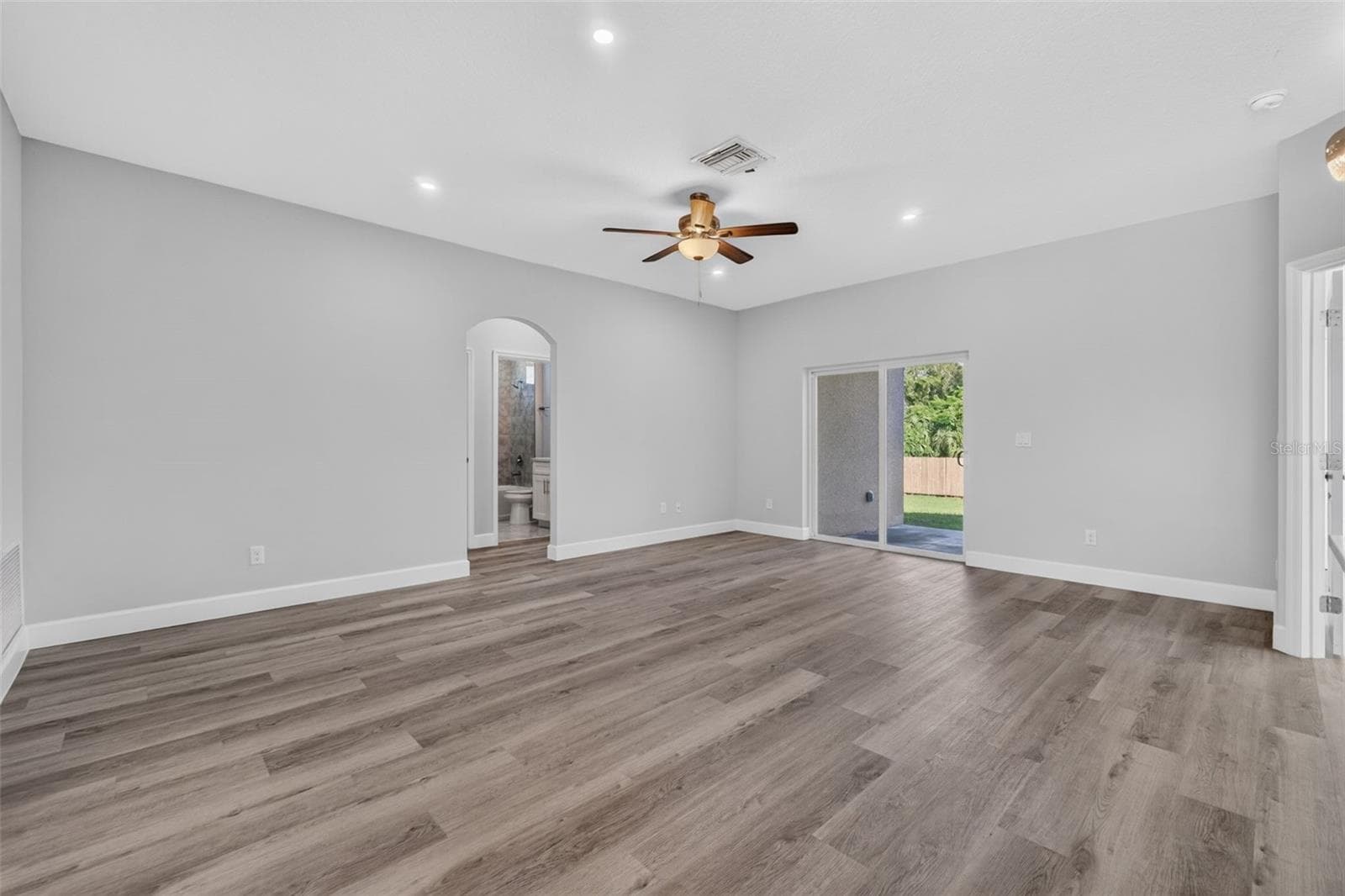 Single Family Residence at 301 MAGNOLIA ST, ALTAMONTE SPRINGS, photo 20 of 92