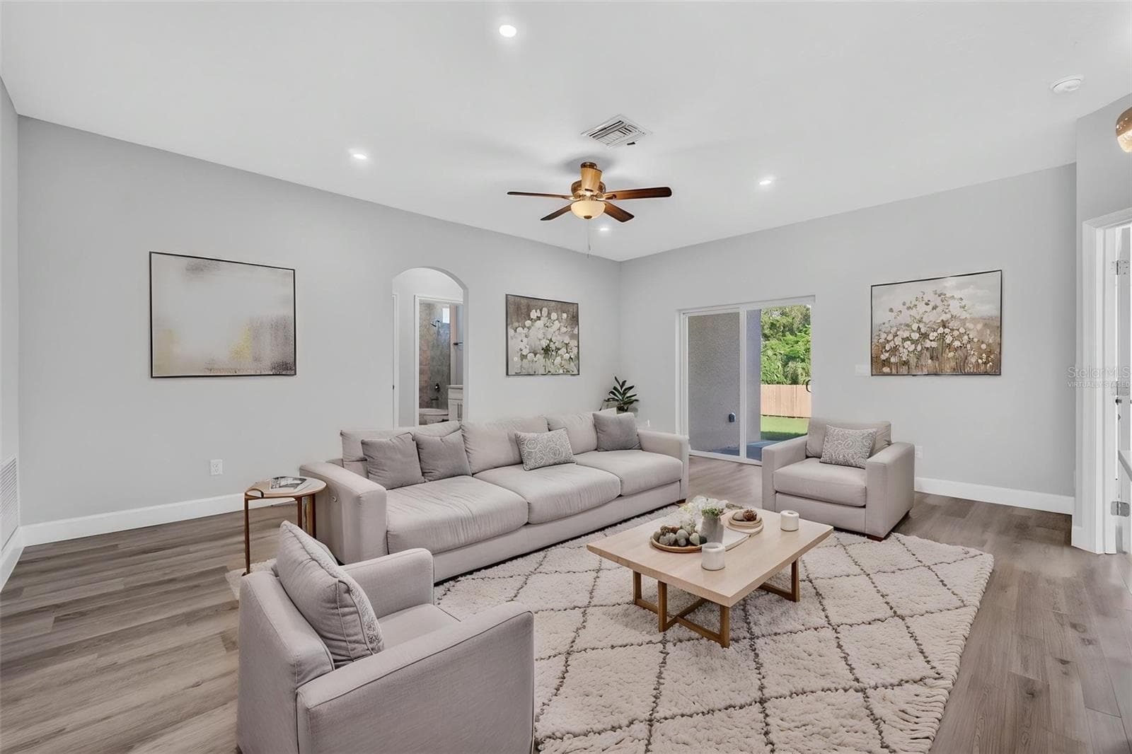 VIRTUALLY STAGED - 301 MAGNOLIA ST, ALTAMONTE SPRINGS