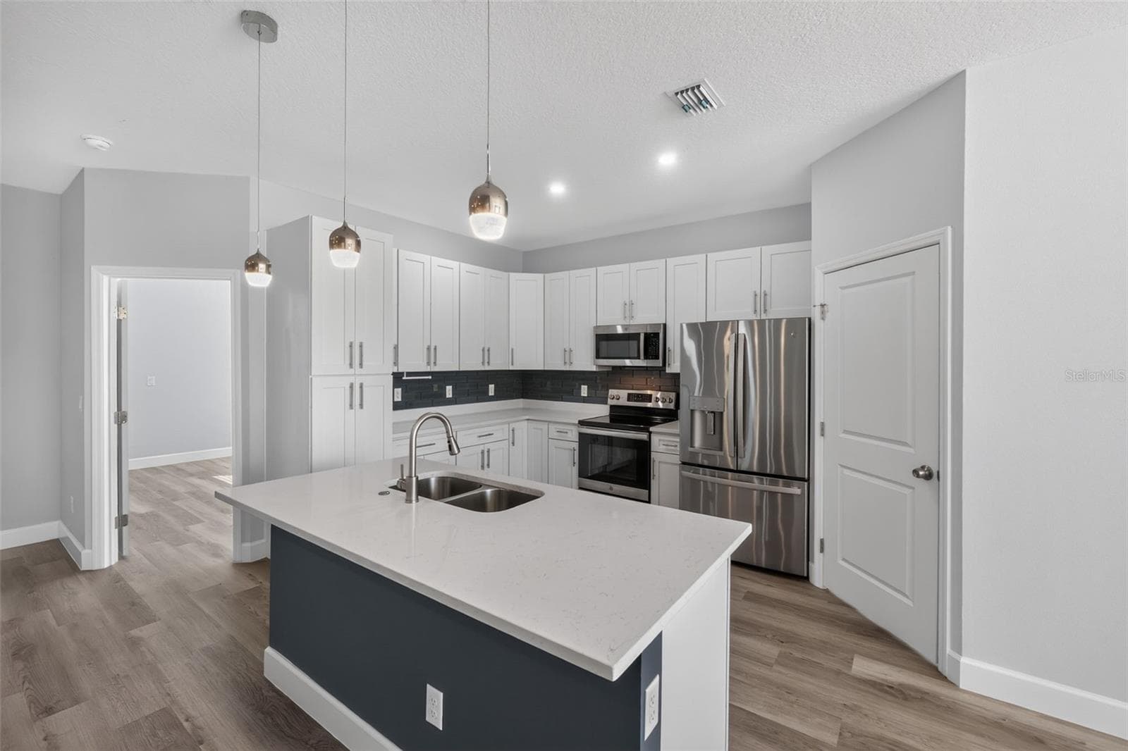 Single Family Residence at 301 MAGNOLIA ST, ALTAMONTE SPRINGS, photo 25 of 92