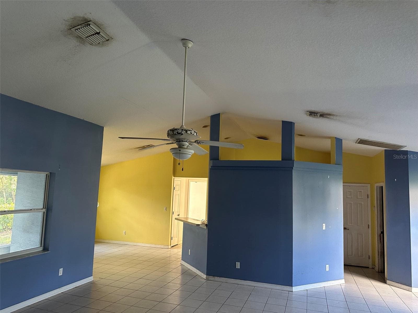 Single Family Residence at 4252 SW 102ND PL, OCALA, photo 5 of 37