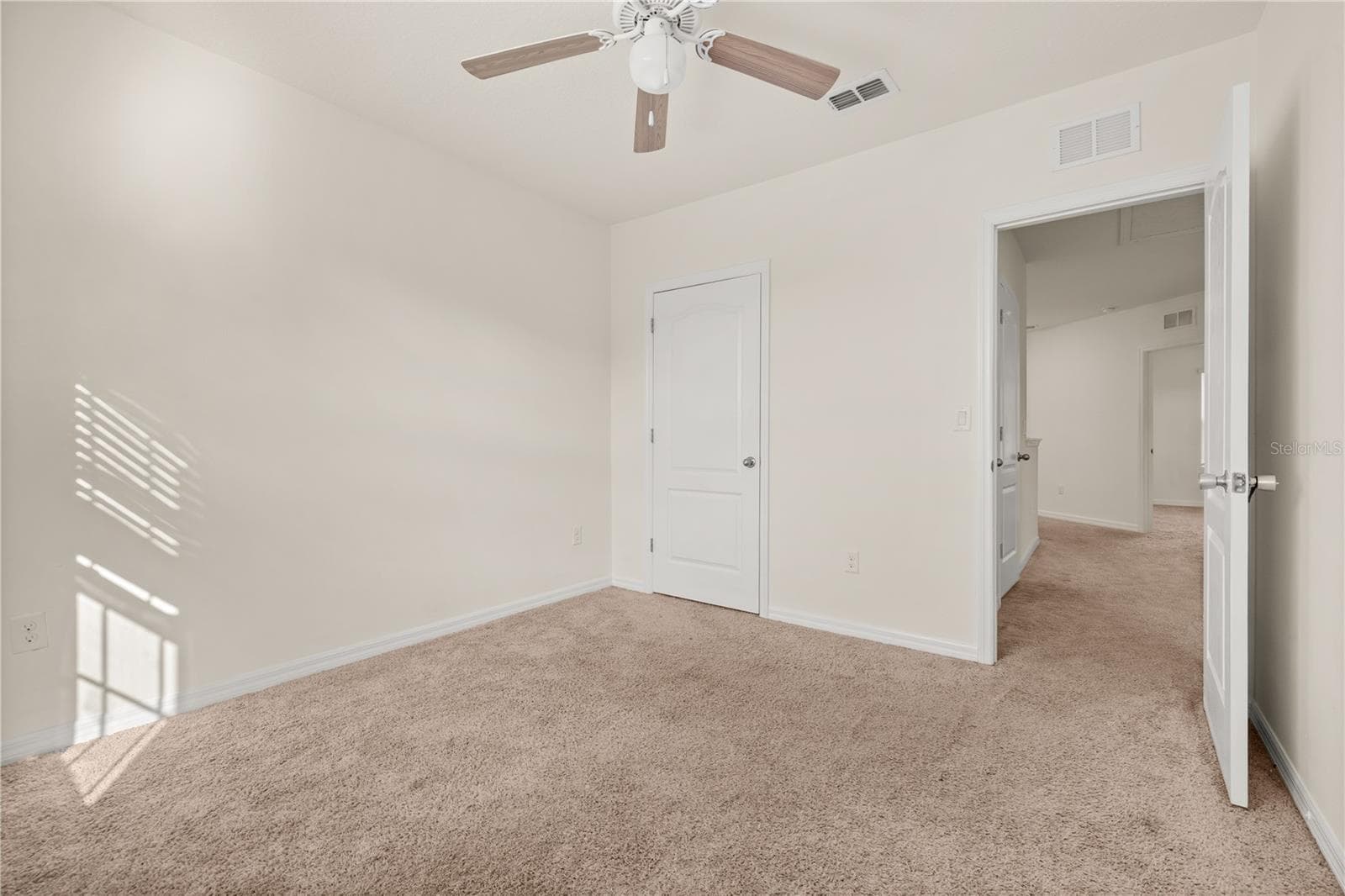 Townhouse at 475 ARBOR LAKES DR, DAVENPORT, photo 50 of 75
