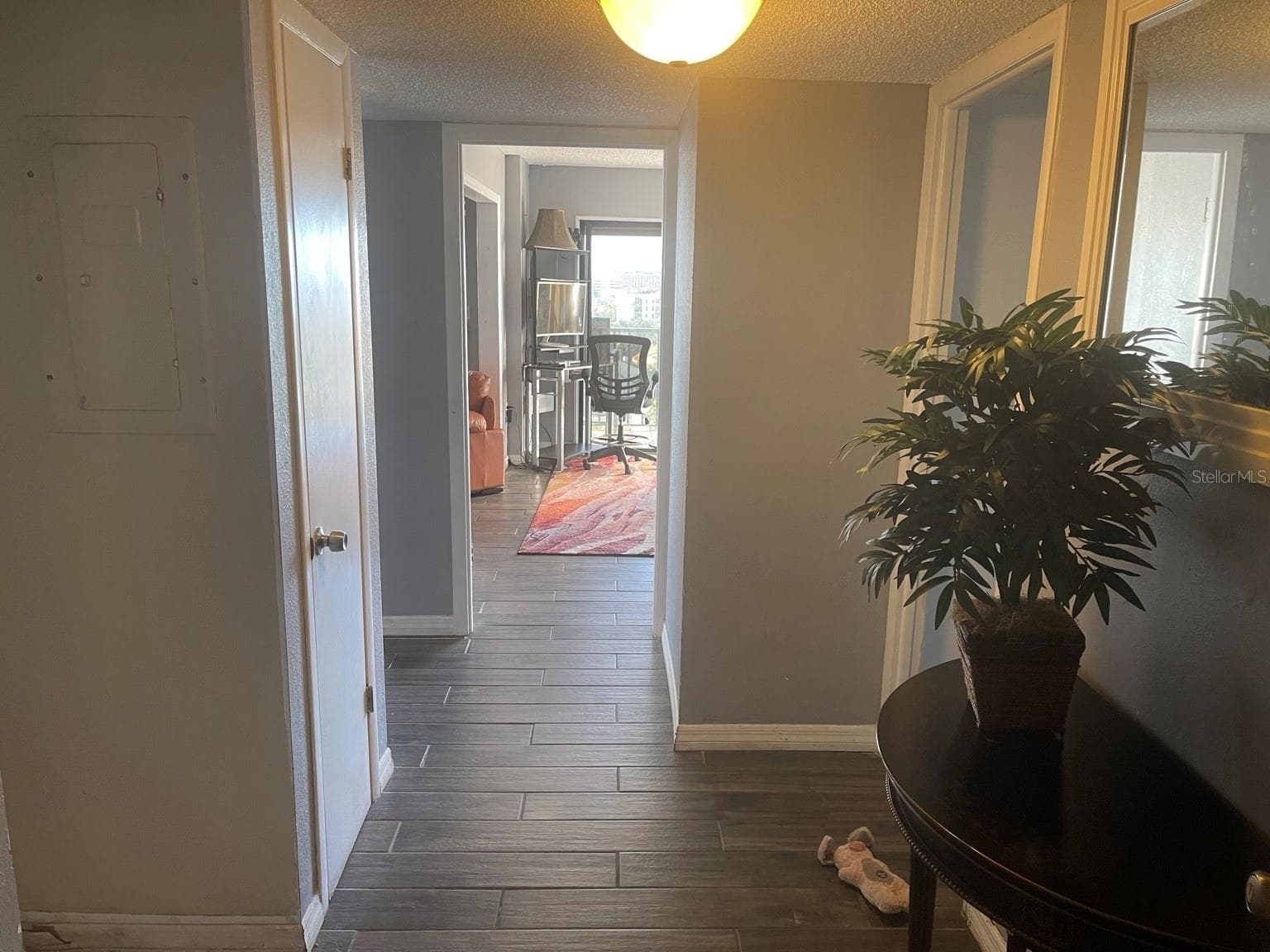 Entry Foyer with Tile Flooring - 51 ISLAND WAY #1109, CLEARWATER