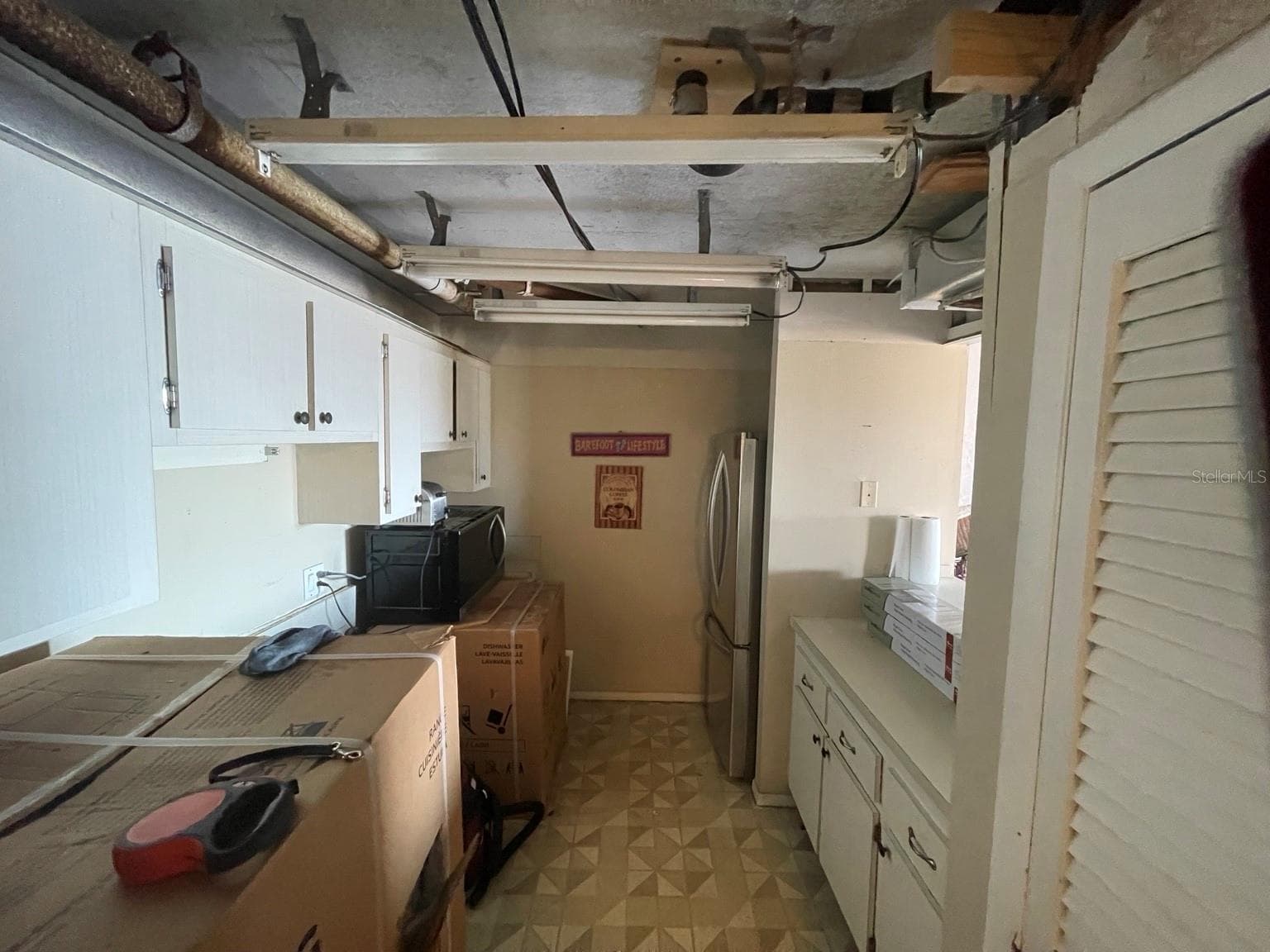 Kitchen renovation area - 51 ISLAND WAY #1109, CLEARWATER