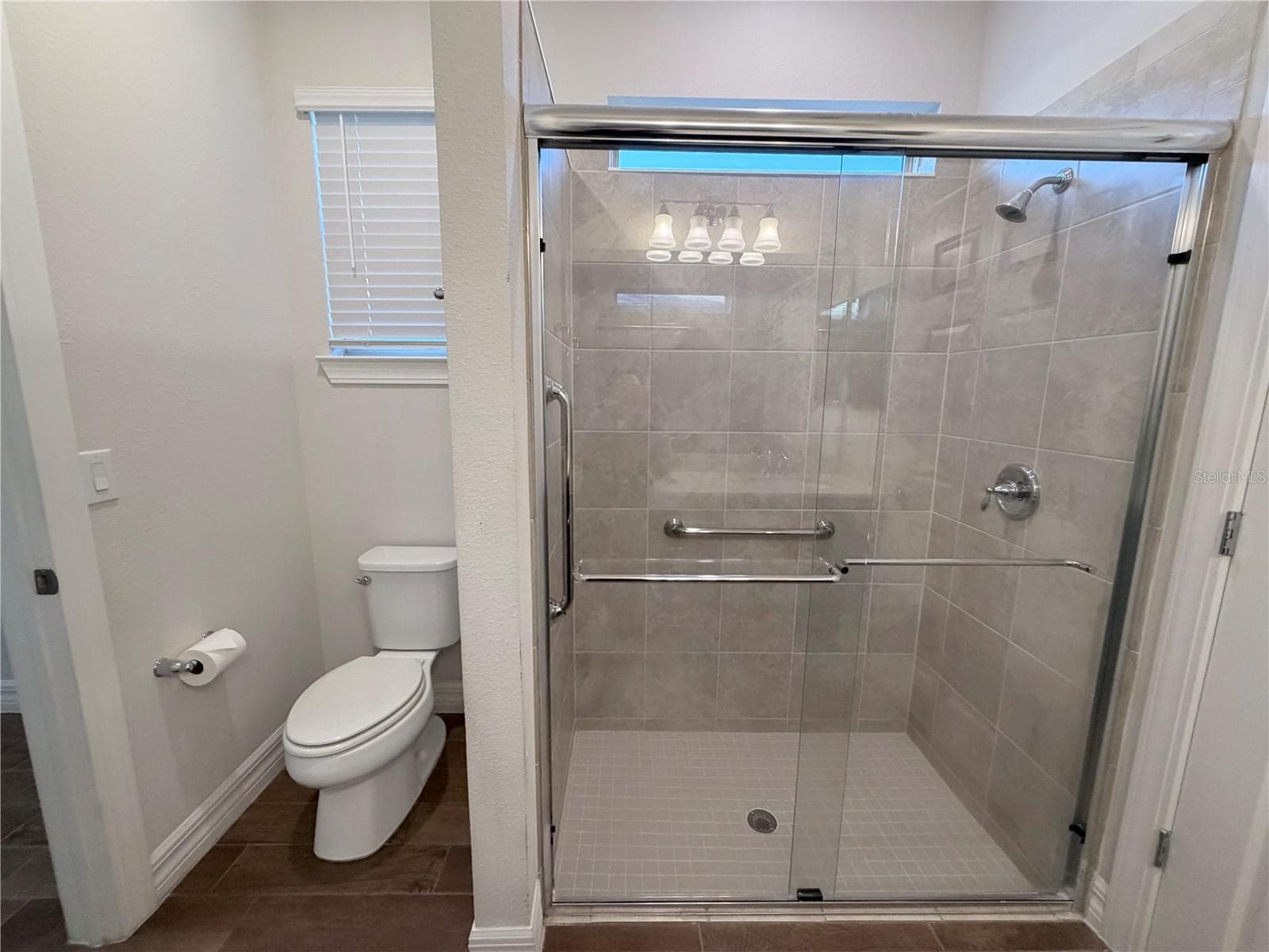 Primary Shower - 19420 SHIP WHEEL WAY, LAND O LAKES