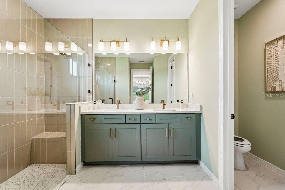 Primary Bath-Pictures are of Model Home for representational purposes only. - 24520 SW KINGSWAY CIR, LAKE SUZY
