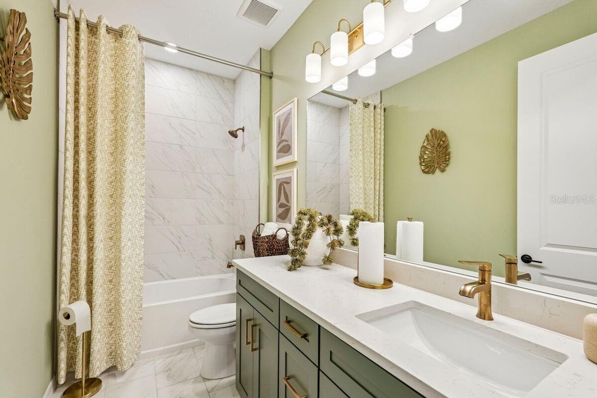 Bath 2-Pictures are of Model Home for representational purposes only. - 24520 SW KINGSWAY CIR, LAKE SUZY