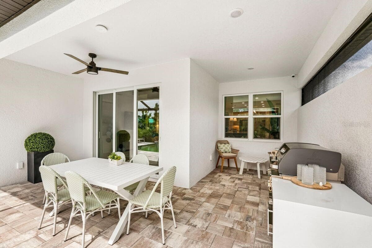 Lanai-Pictures are of Model Home for representational purposes only. - 24520 SW KINGSWAY CIR, LAKE SUZY