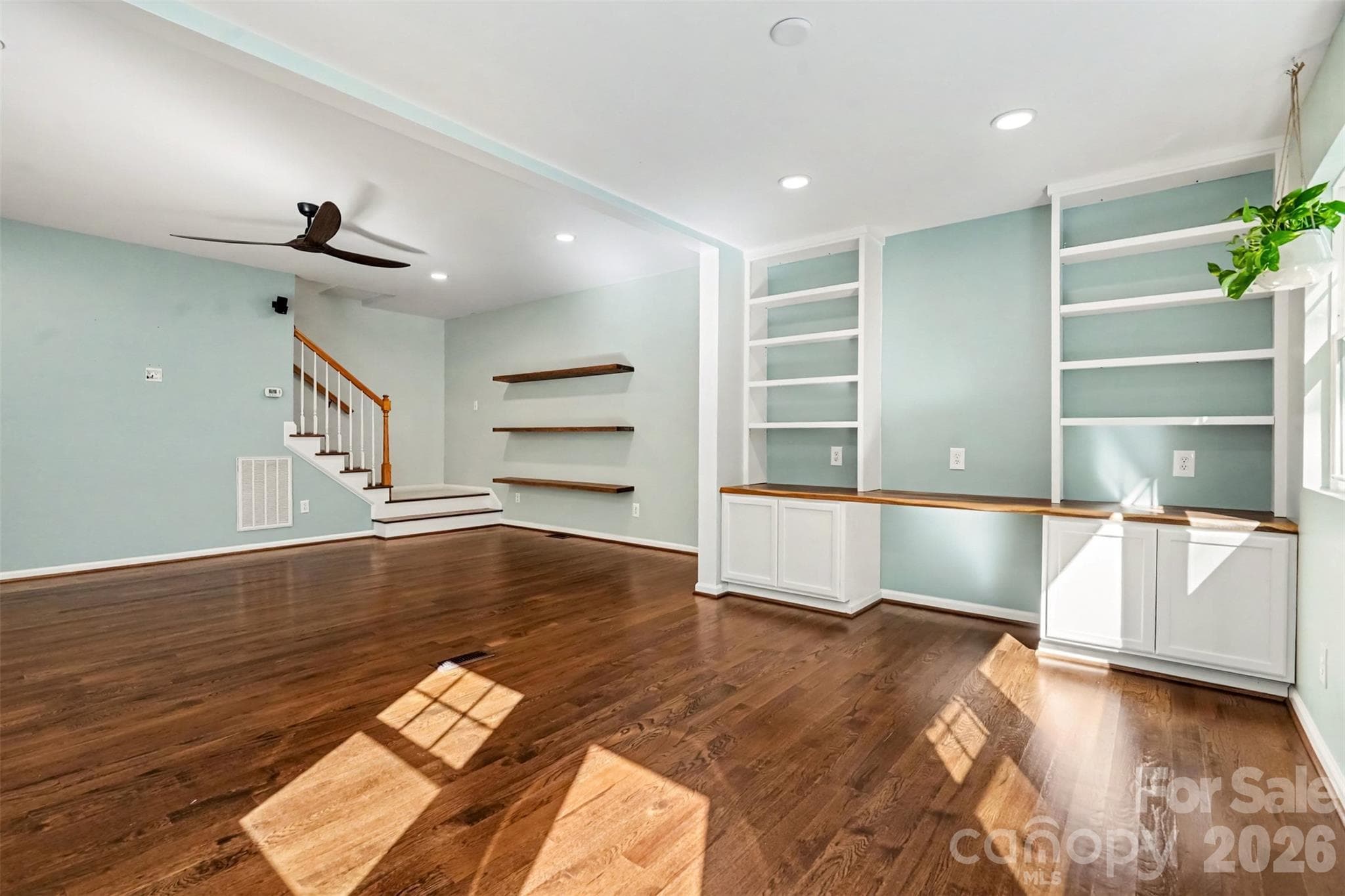 Built in's - lots of natural light - spacious - 4104 Bamborough Drive, Fort Mill