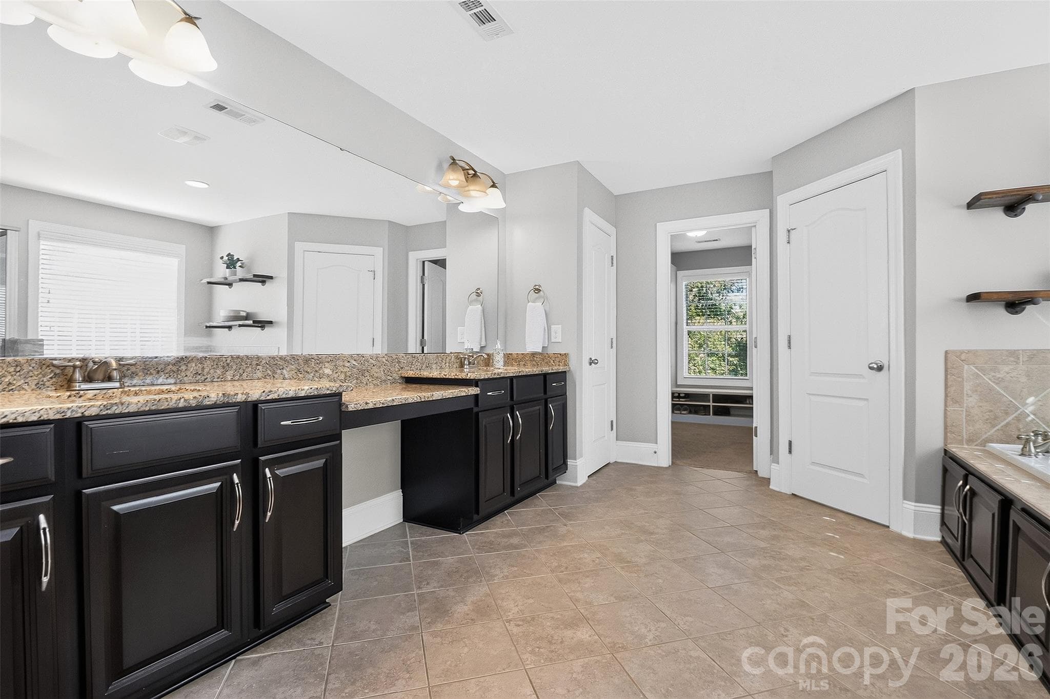 Single Family Residence at 1550 Millbridge Parkway, Waxhaw, photo 14 of 35