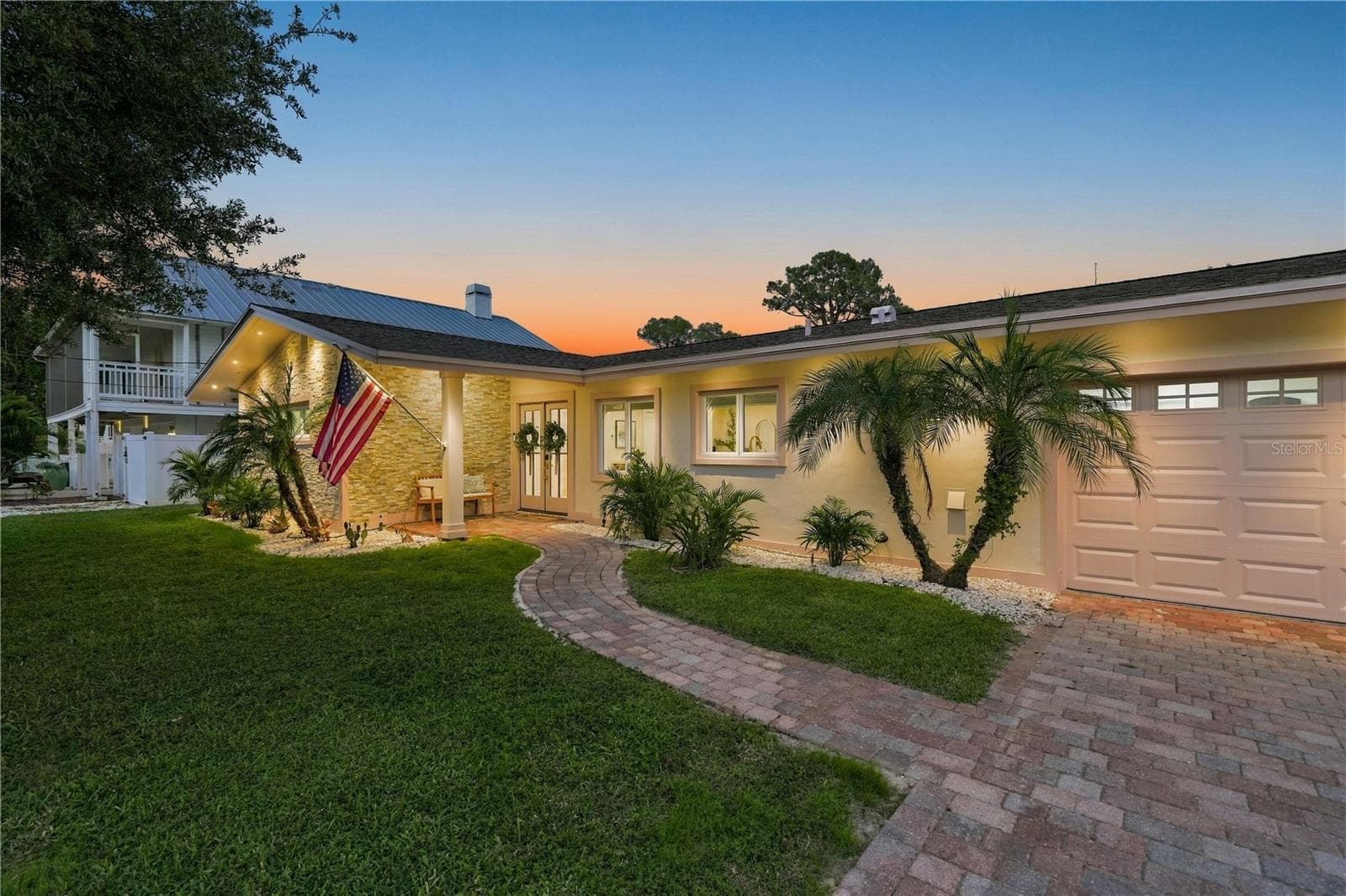 Single Family Residence at 107 PETERSON LN, PALM HARBOR, photo 33 of 39