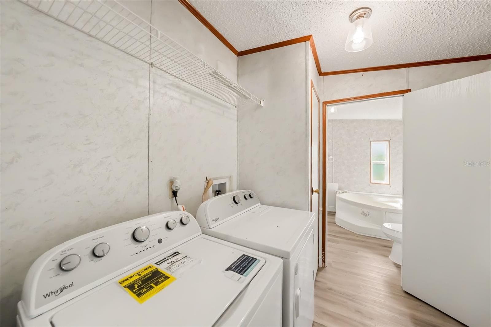 Manufactured Home at 12015 MESSLER RD, GIBSONTON, photo 15 of 37