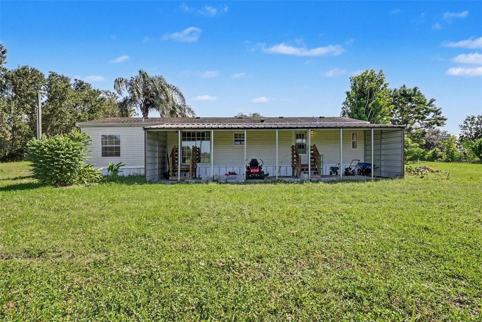 Manufactured Home at 12015 MESSLER RD, GIBSONTON, photo 29 of 37