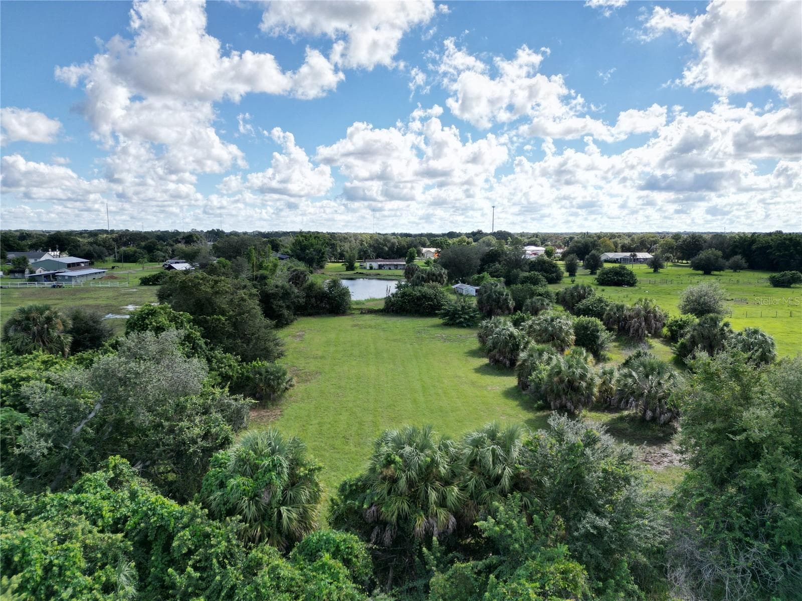 Manufactured Home at 12015 MESSLER RD, GIBSONTON, photo 33 of 37
