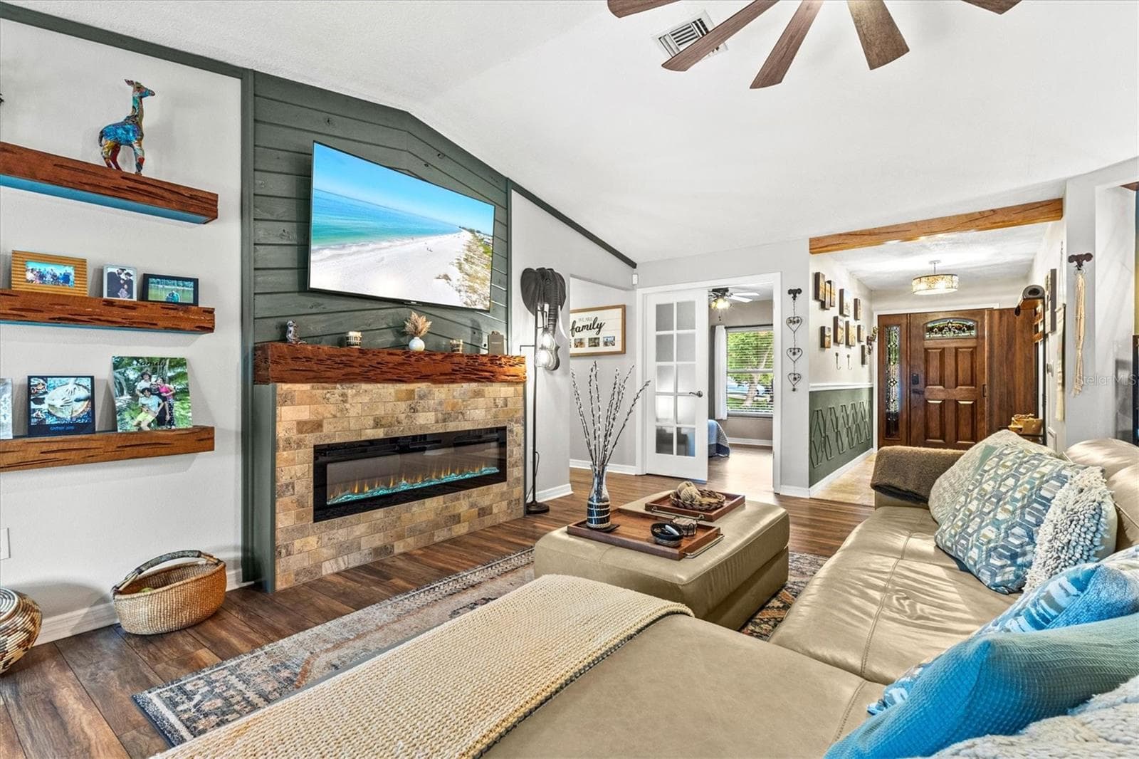 Single Family Residence at 4250 KING RICHARD LN, SARASOTA, photo 18 of 98