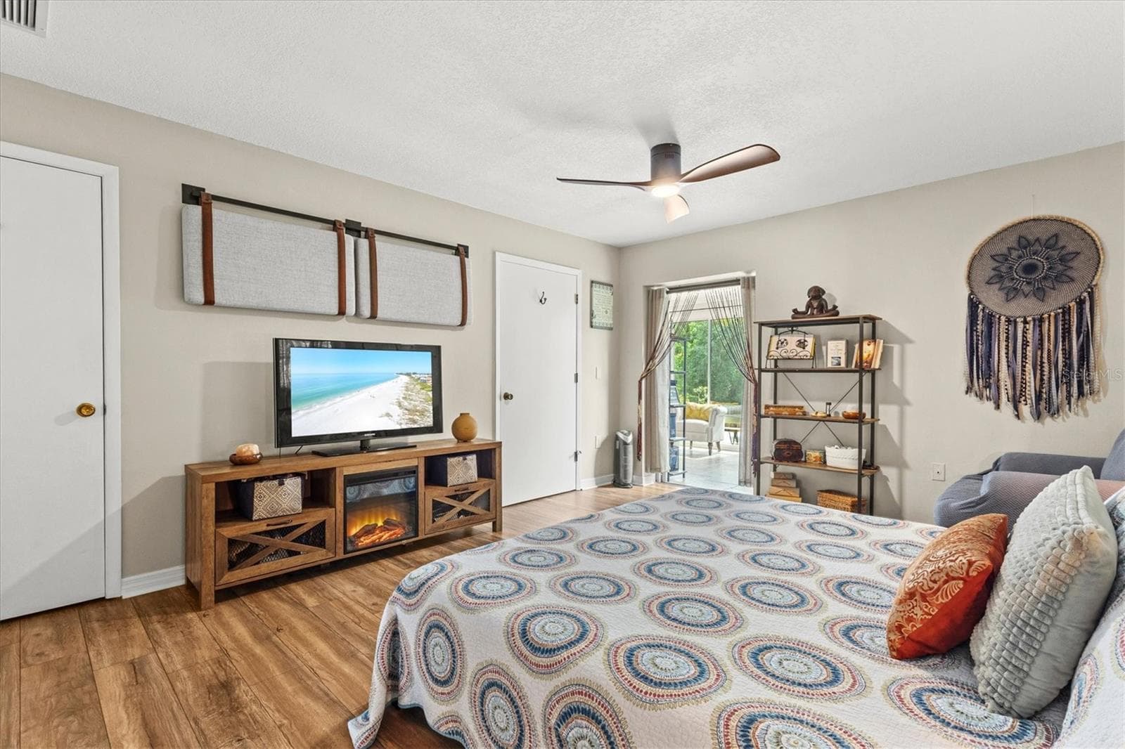 Single Family Residence at 4250 KING RICHARD LN, SARASOTA, photo 31 of 98