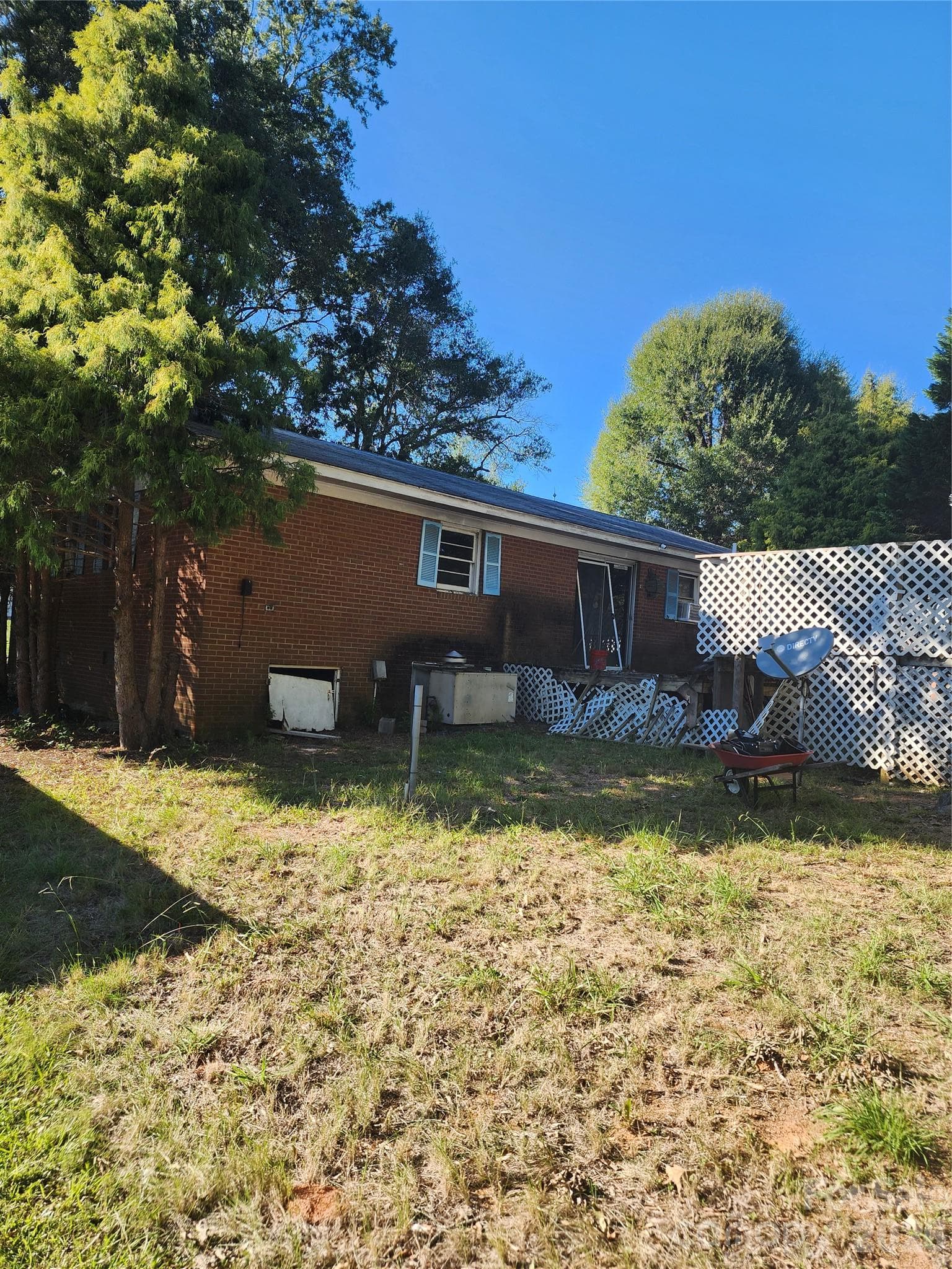 Single Family Residence at 1475 B Street, Mount Pleasant, photo 3 of 8