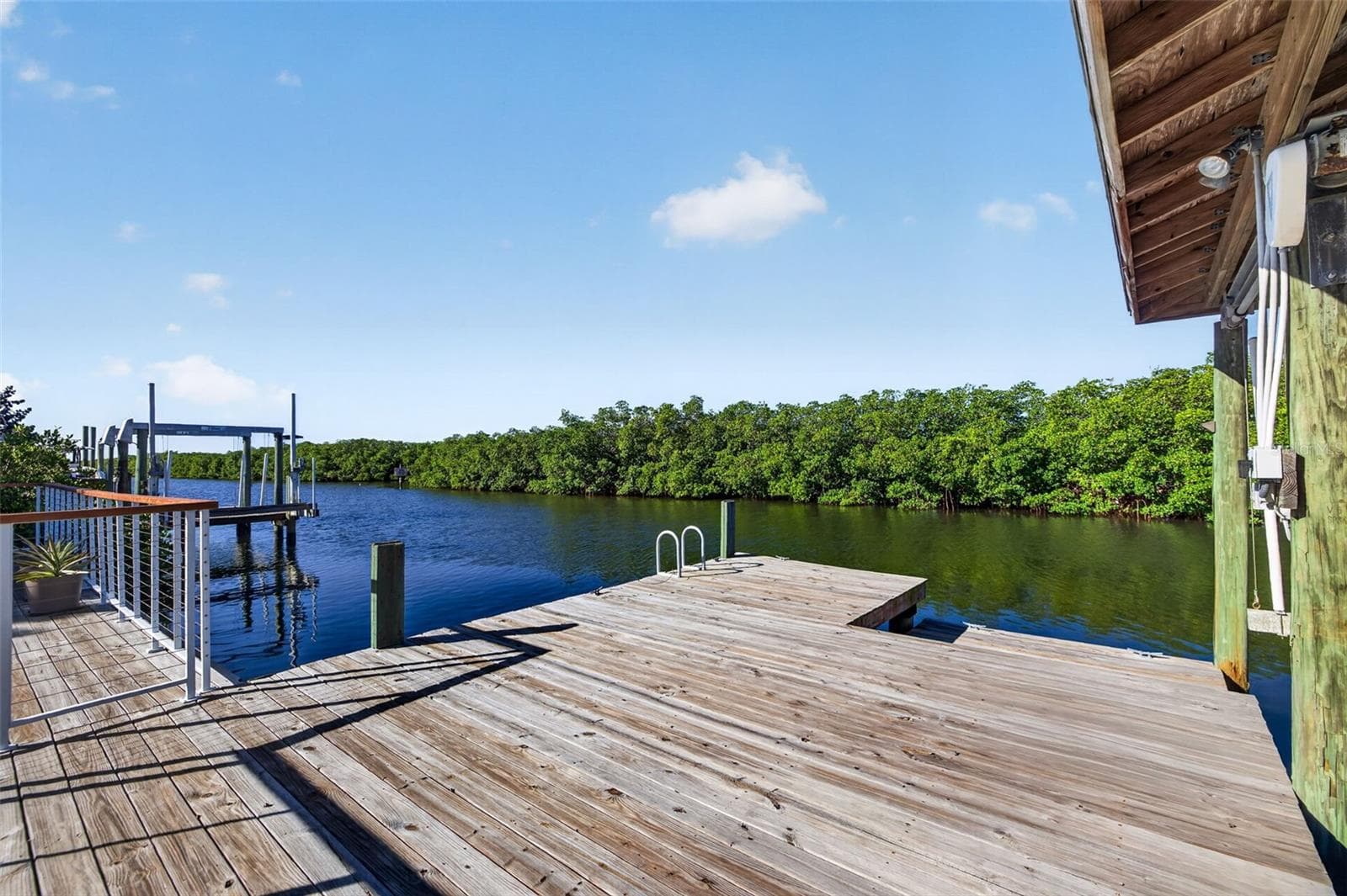 Single Family Residence at 4606 BAY CREST DR, TAMPA, photo 48 of 57