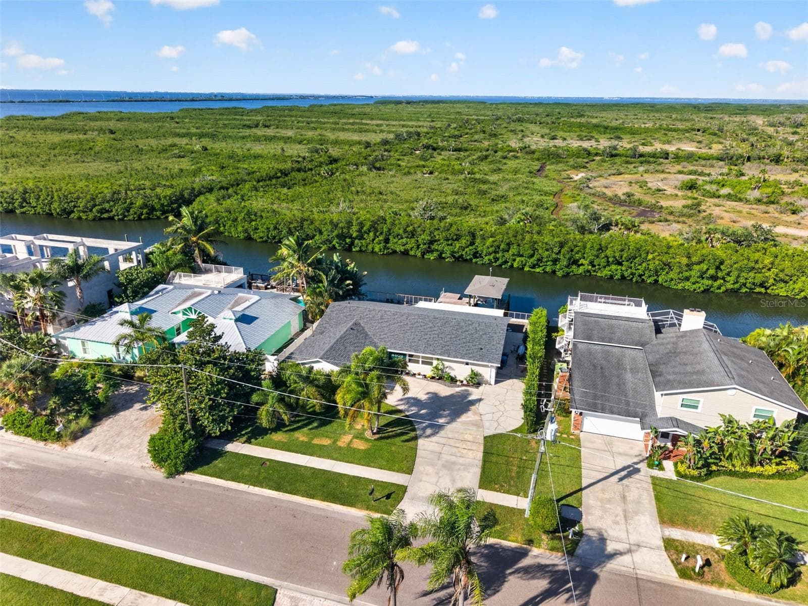 Single Family Residence at 4606 BAY CREST DR, TAMPA, photo 52 of 57