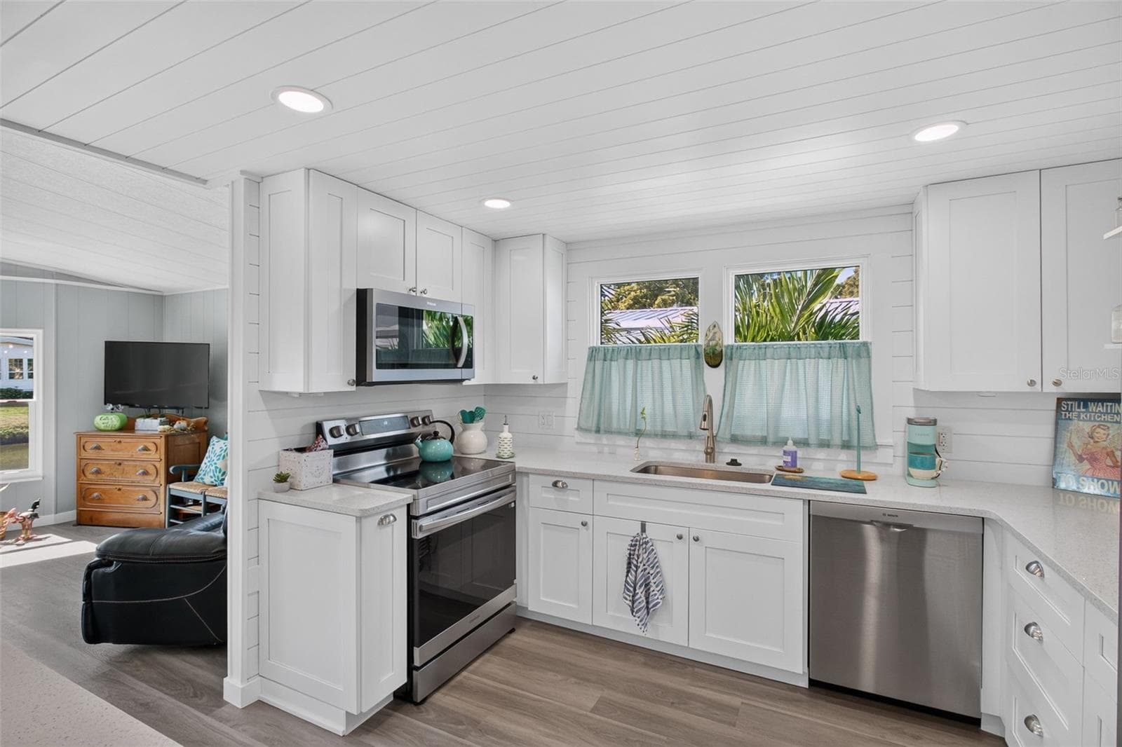Manufactured Home at 176 CLUBVIEW DR #3, SAFETY HARBOR, photo 27 of 57