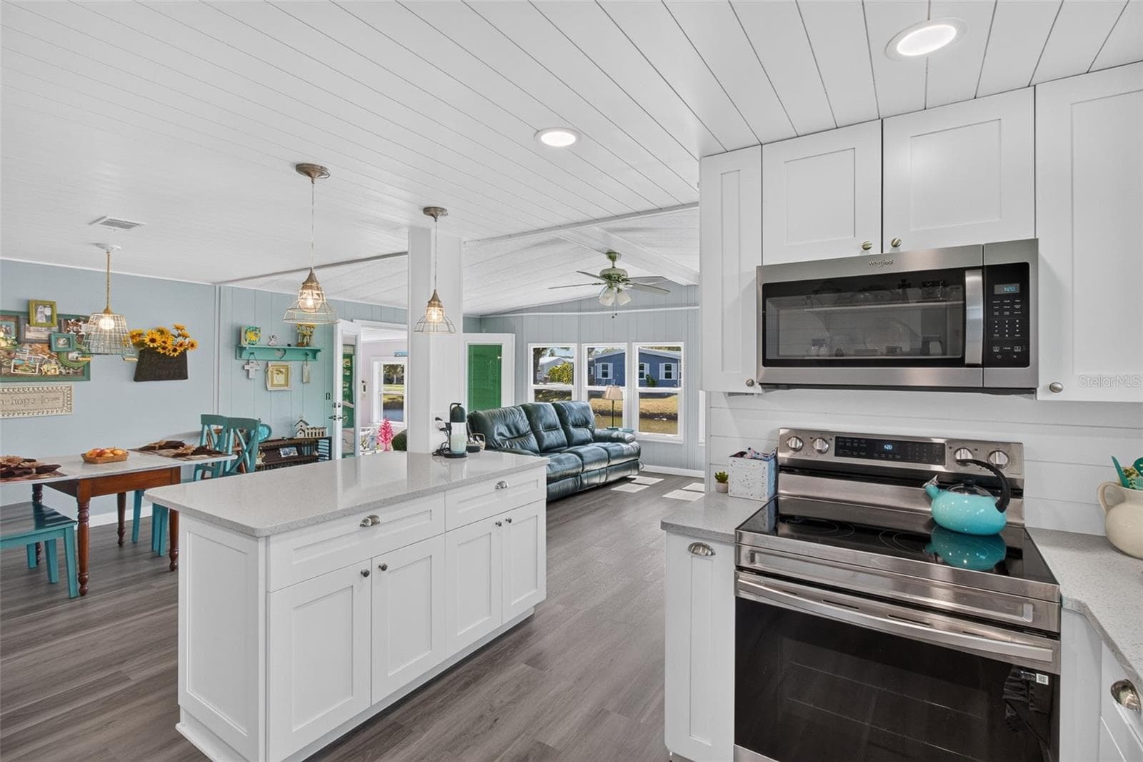 Manufactured Home at 176 CLUBVIEW DR #3, SAFETY HARBOR, photo 28 of 57