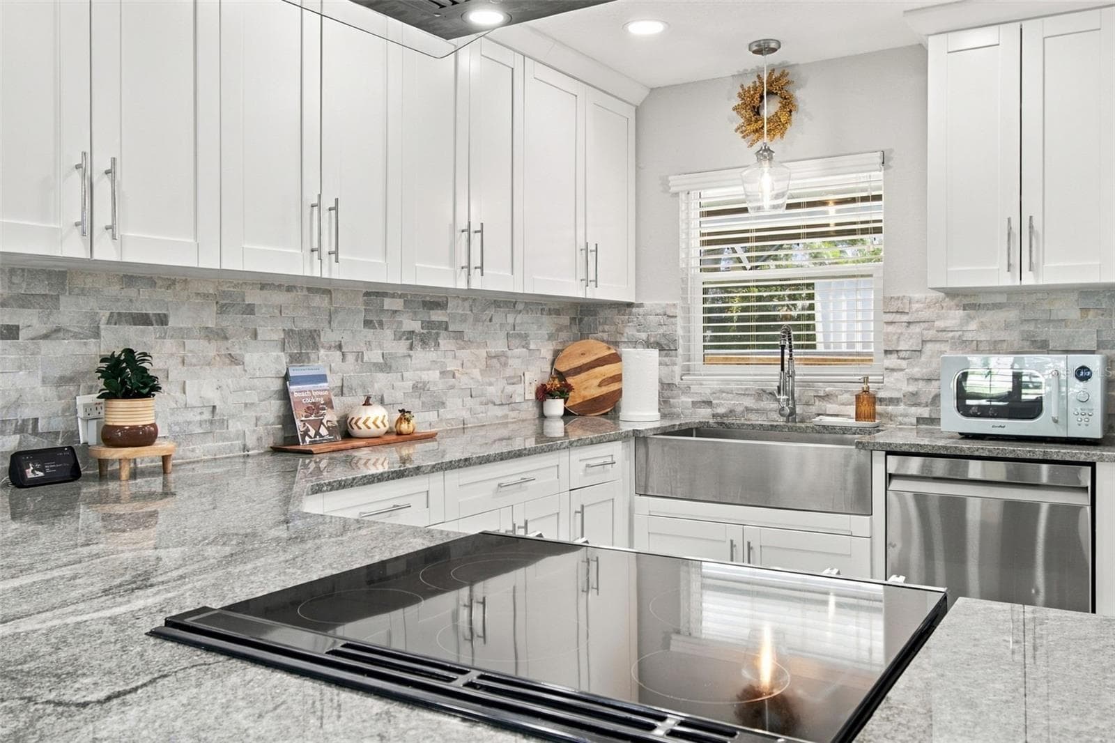 Single Family Residence at 2971 ST CROIX DR, CLEARWATER, photo 12 of 59