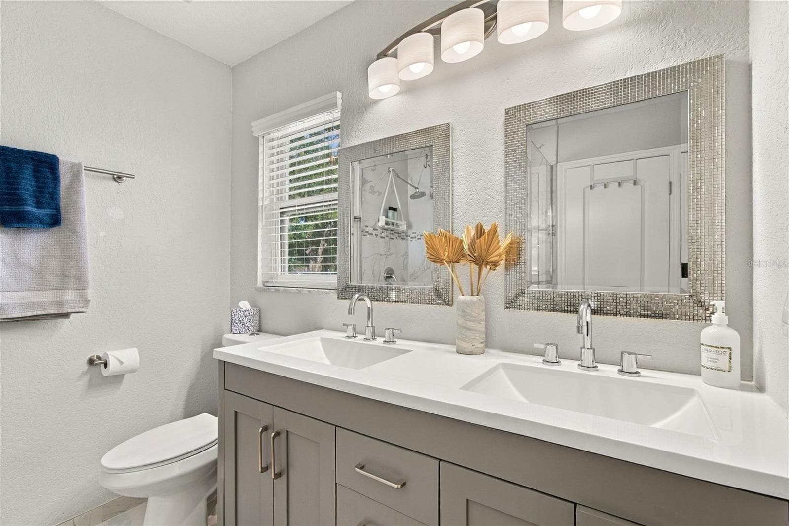 Single Family Residence at 2971 ST CROIX DR, CLEARWATER, photo 22 of 59