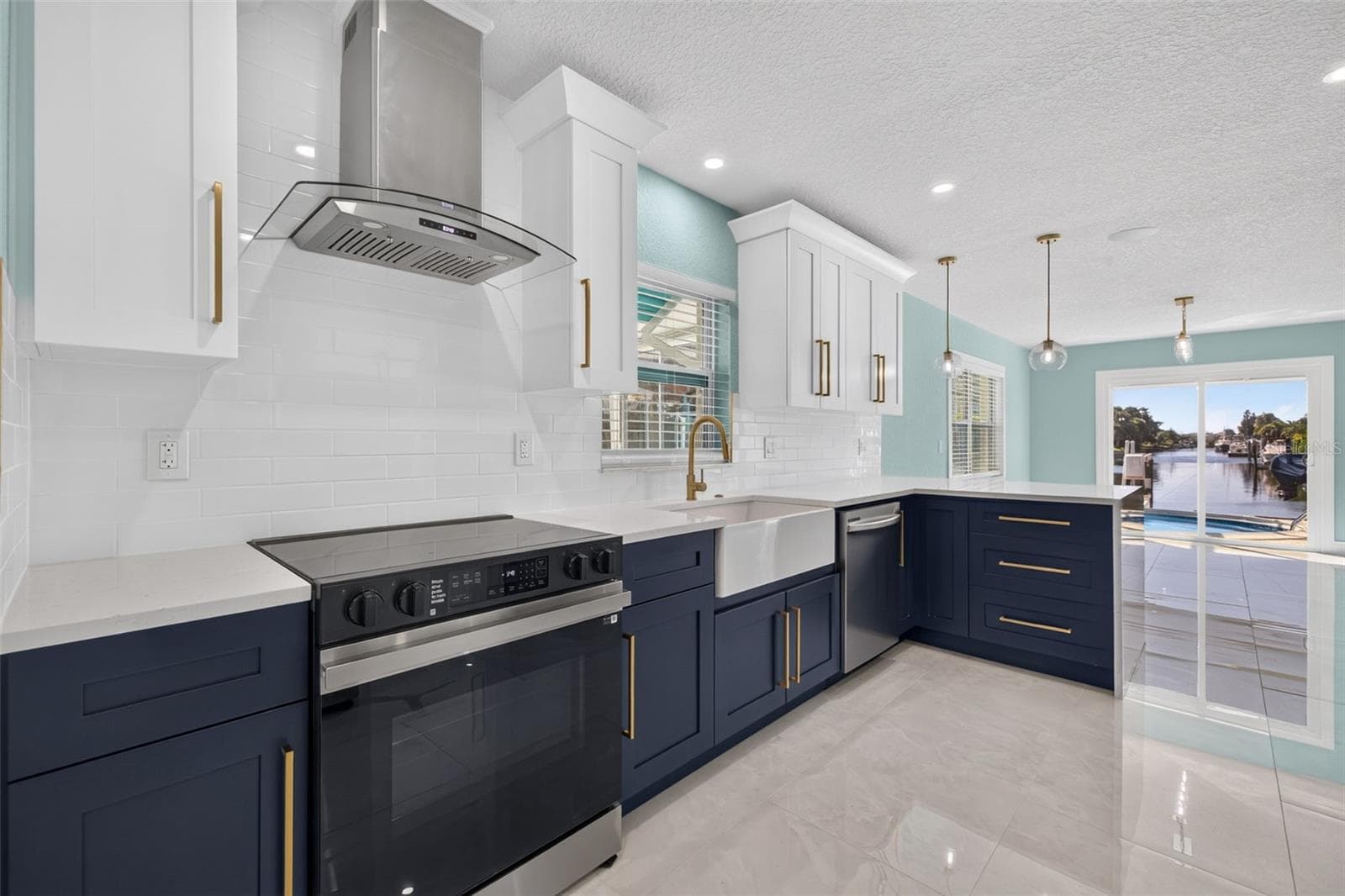 Single Family Residence at 4643 BAY CREST DR, TAMPA, photo 19 of 49