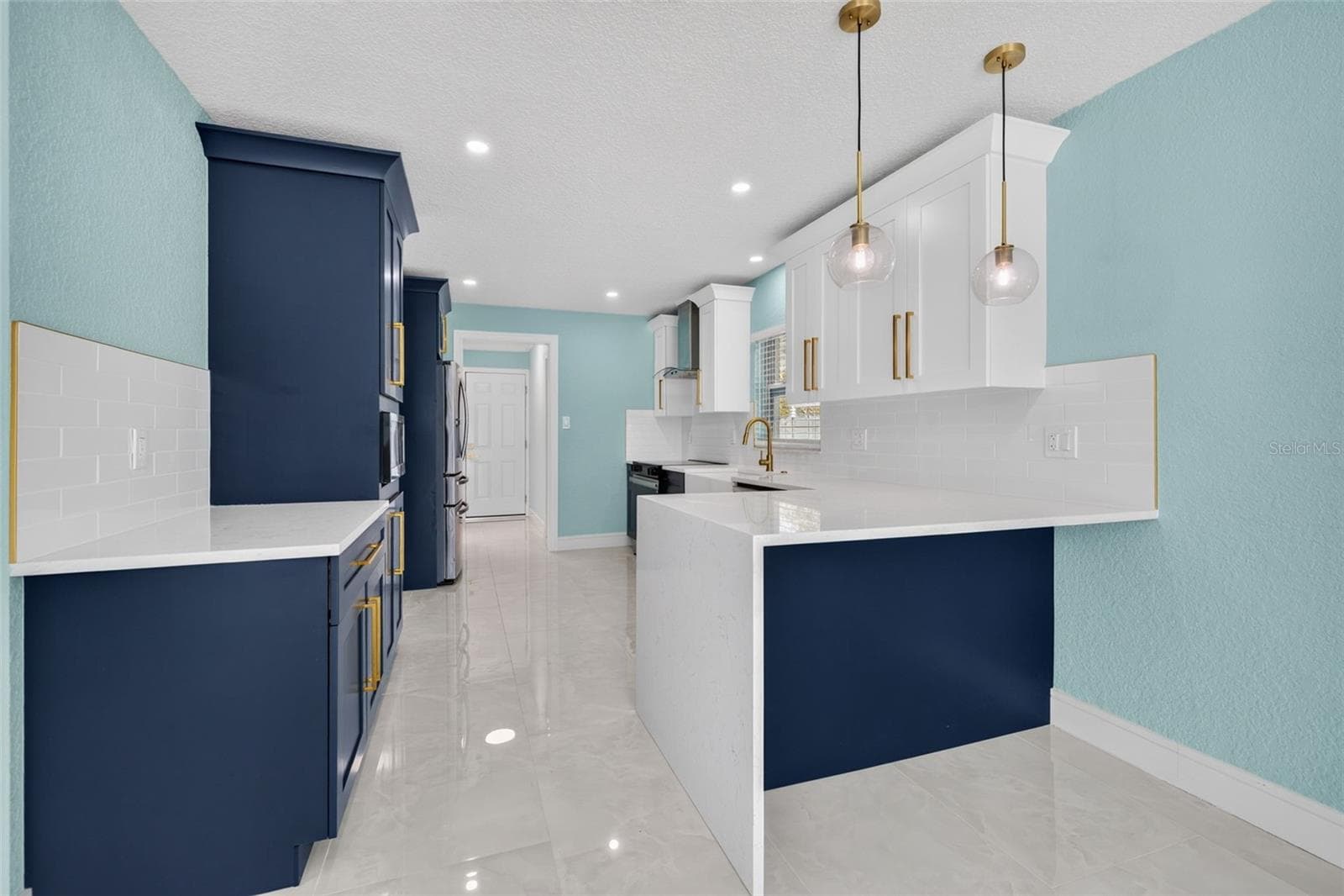 Single Family Residence at 4643 BAY CREST DR, TAMPA, photo 25 of 49