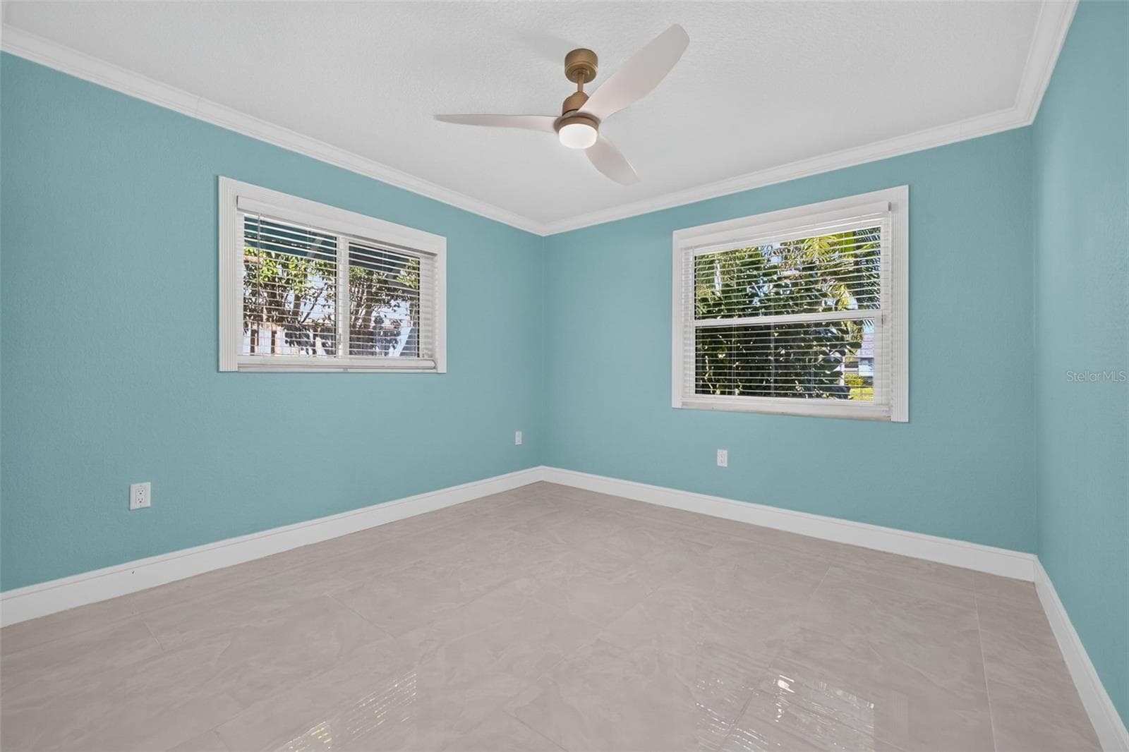 Single Family Residence at 4643 BAY CREST DR, TAMPA, photo 27 of 49