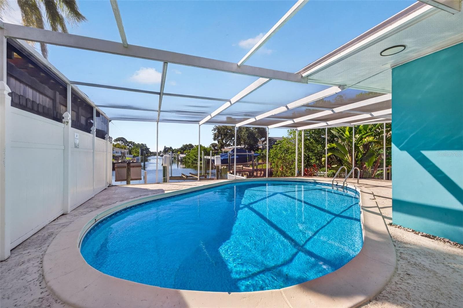 Single Family Residence at 4643 BAY CREST DR, TAMPA, photo 38 of 49