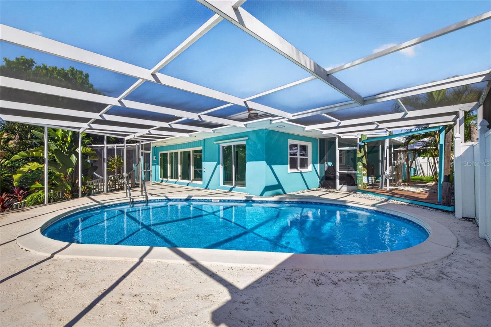 Single Family Residence at 4643 BAY CREST DR, TAMPA, photo 39 of 49