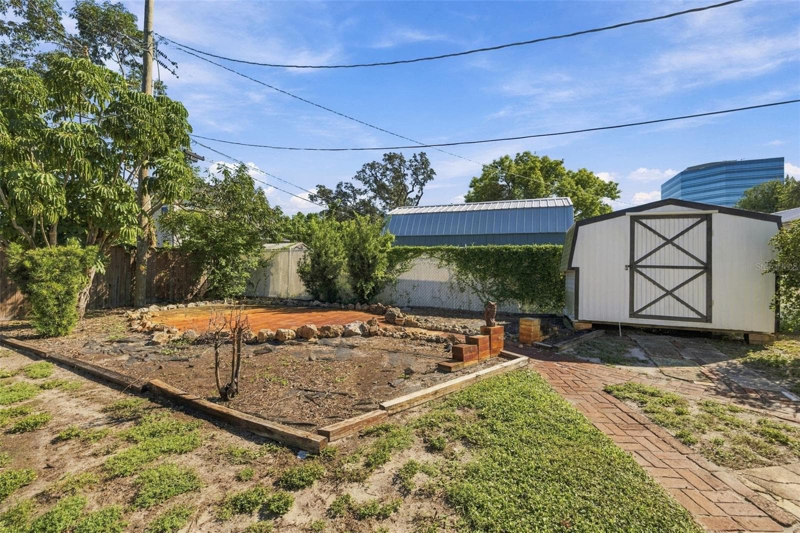 Backyard view Northwest - 3817 W NORTH A ST, TAMPA