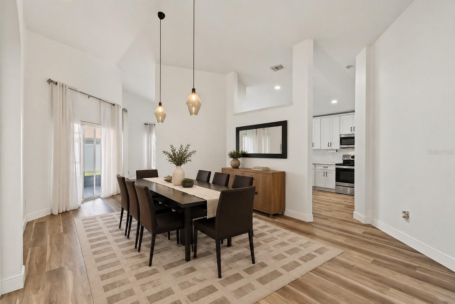 Single Family Residence at 3109 HERITAGE PARK WAY, ORLANDO, photo 4 of 44