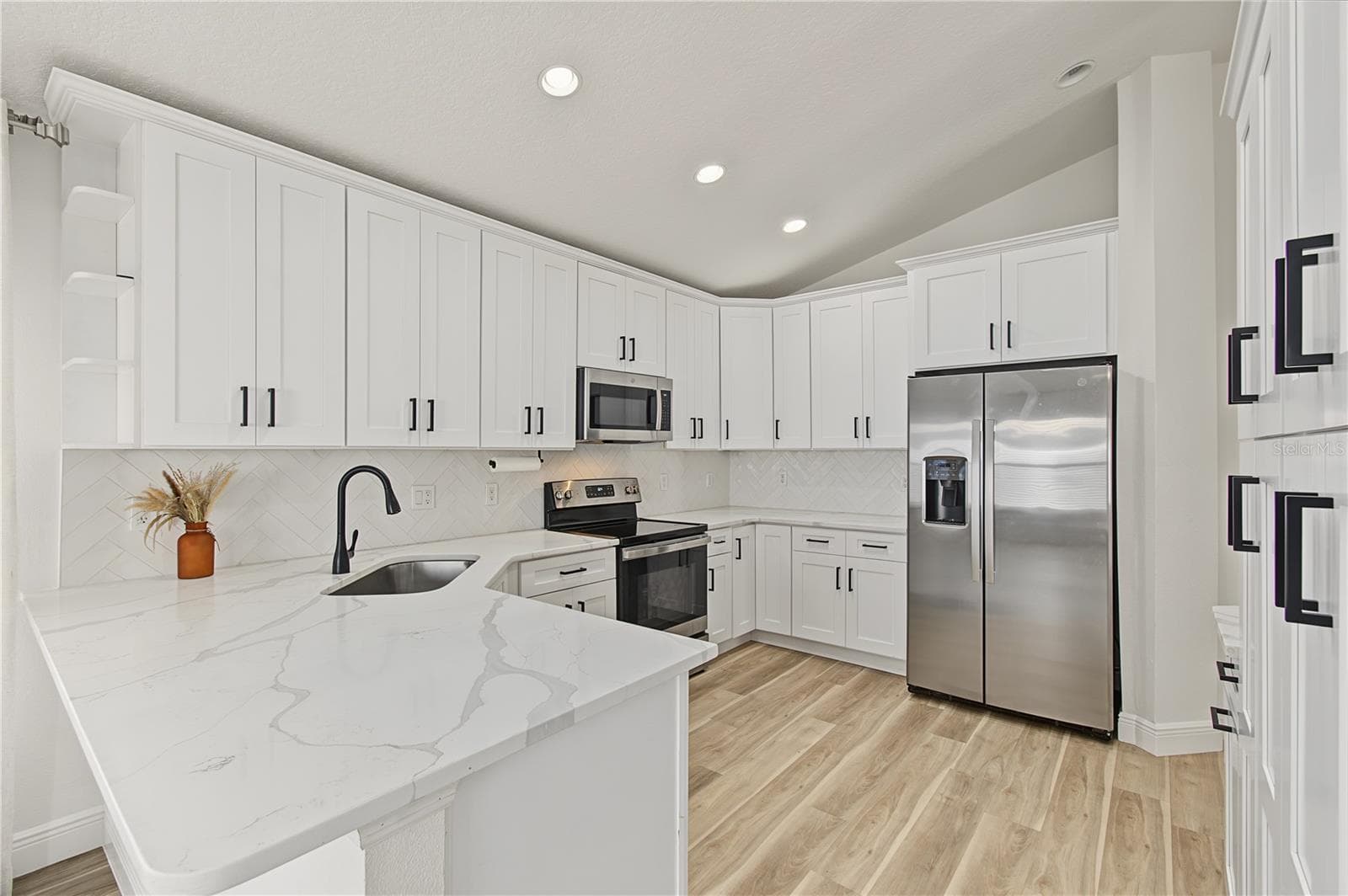 Single Family Residence at 3109 HERITAGE PARK WAY, ORLANDO, photo 10 of 44