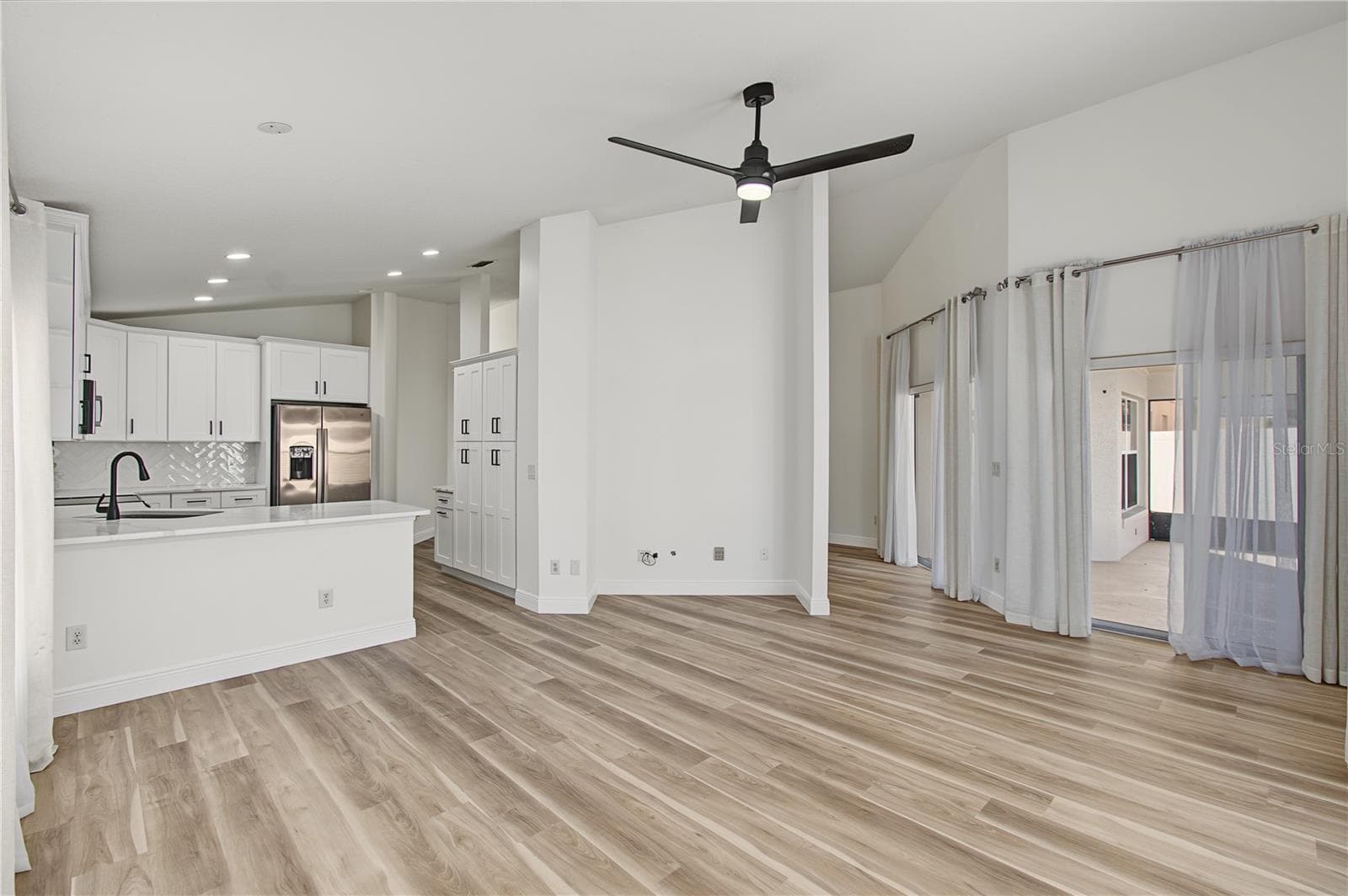 Single Family Residence at 3109 HERITAGE PARK WAY, ORLANDO, photo 14 of 44