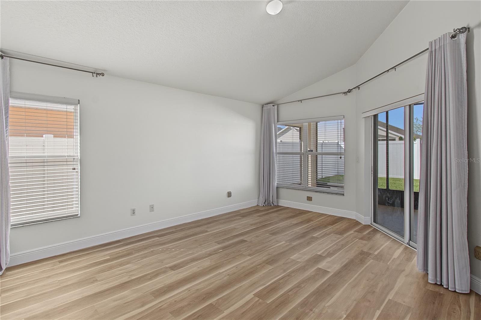 Single Family Residence at 3109 HERITAGE PARK WAY, ORLANDO, photo 16 of 44