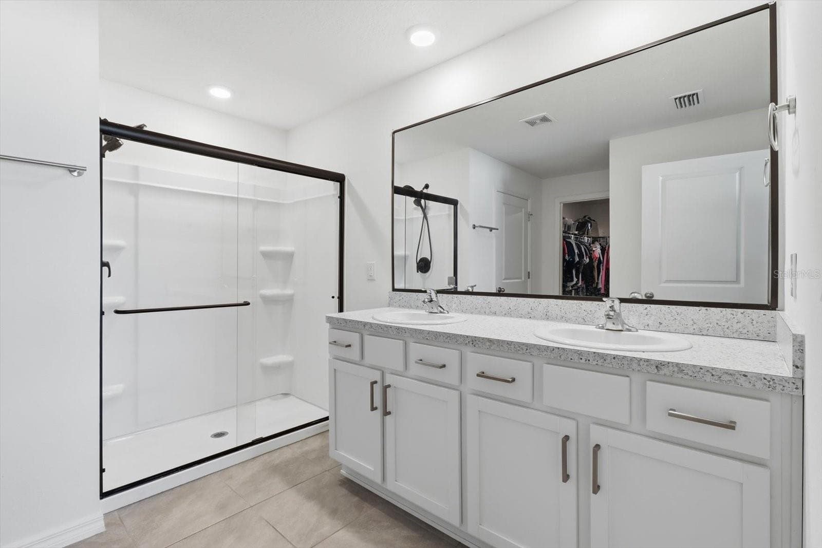 Single Family Residence at 315 W FAIRWAYS VIEW DR, BEVERLY HILLS, photo 3 of 49