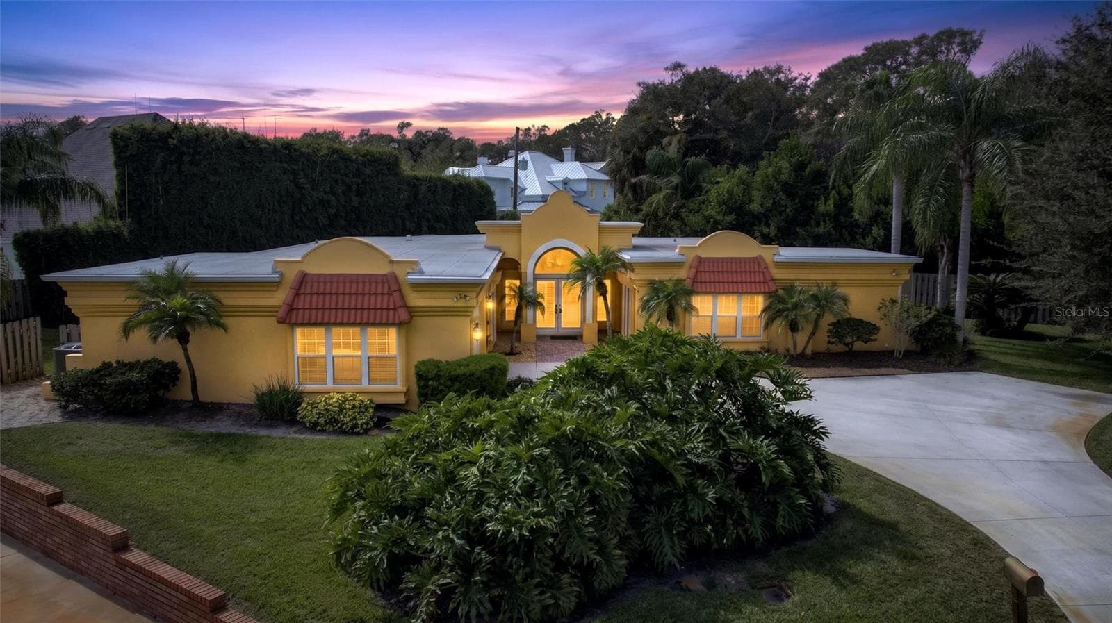 Single Family Residence at 30 BOSARVEY CIR, ORMOND BEACH, photo 2 of 86