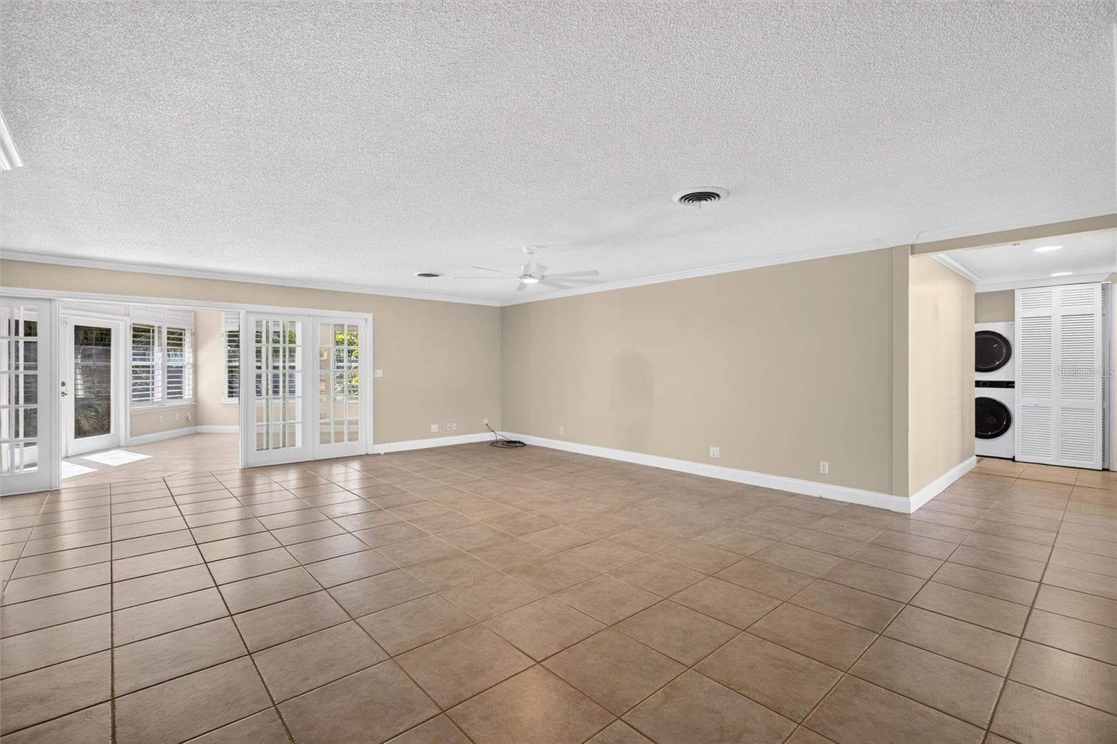 Single Family Residence at 30 BOSARVEY CIR, ORMOND BEACH, photo 11 of 86