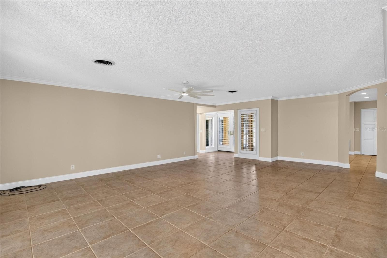 Single Family Residence at 30 BOSARVEY CIR, ORMOND BEACH, photo 13 of 86