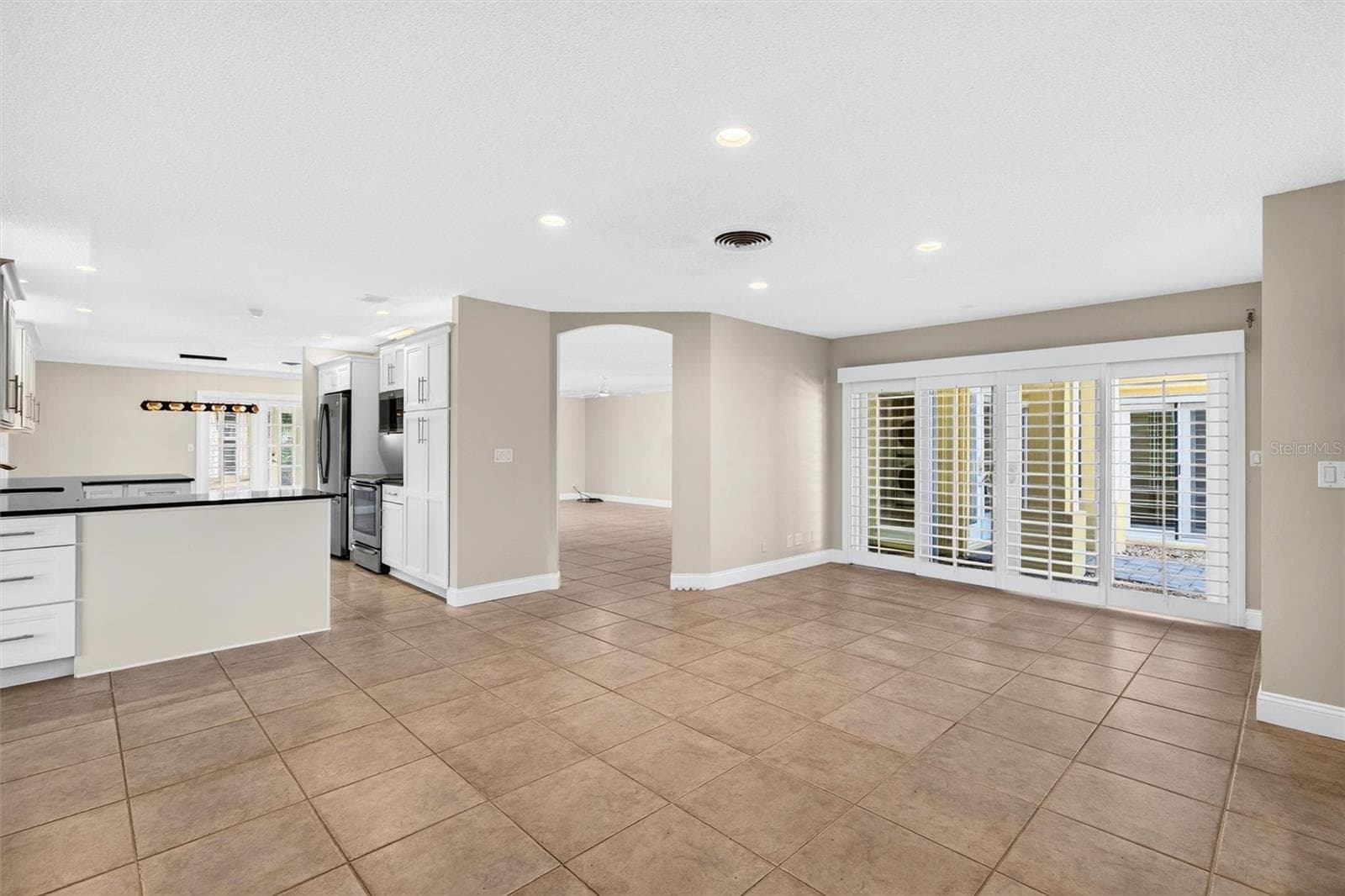 Single Family Residence at 30 BOSARVEY CIR, ORMOND BEACH, photo 18 of 86