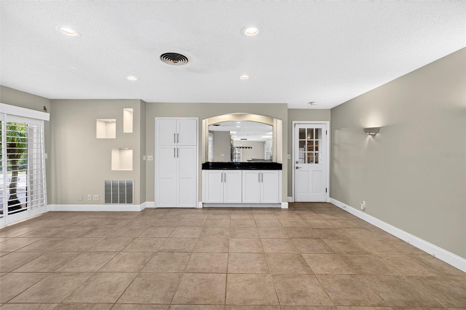 Single Family Residence at 30 BOSARVEY CIR, ORMOND BEACH, photo 19 of 86