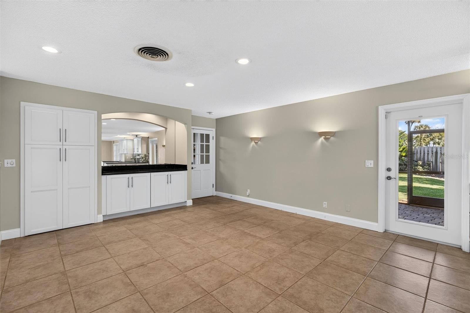 Single Family Residence at 30 BOSARVEY CIR, ORMOND BEACH, photo 21 of 86