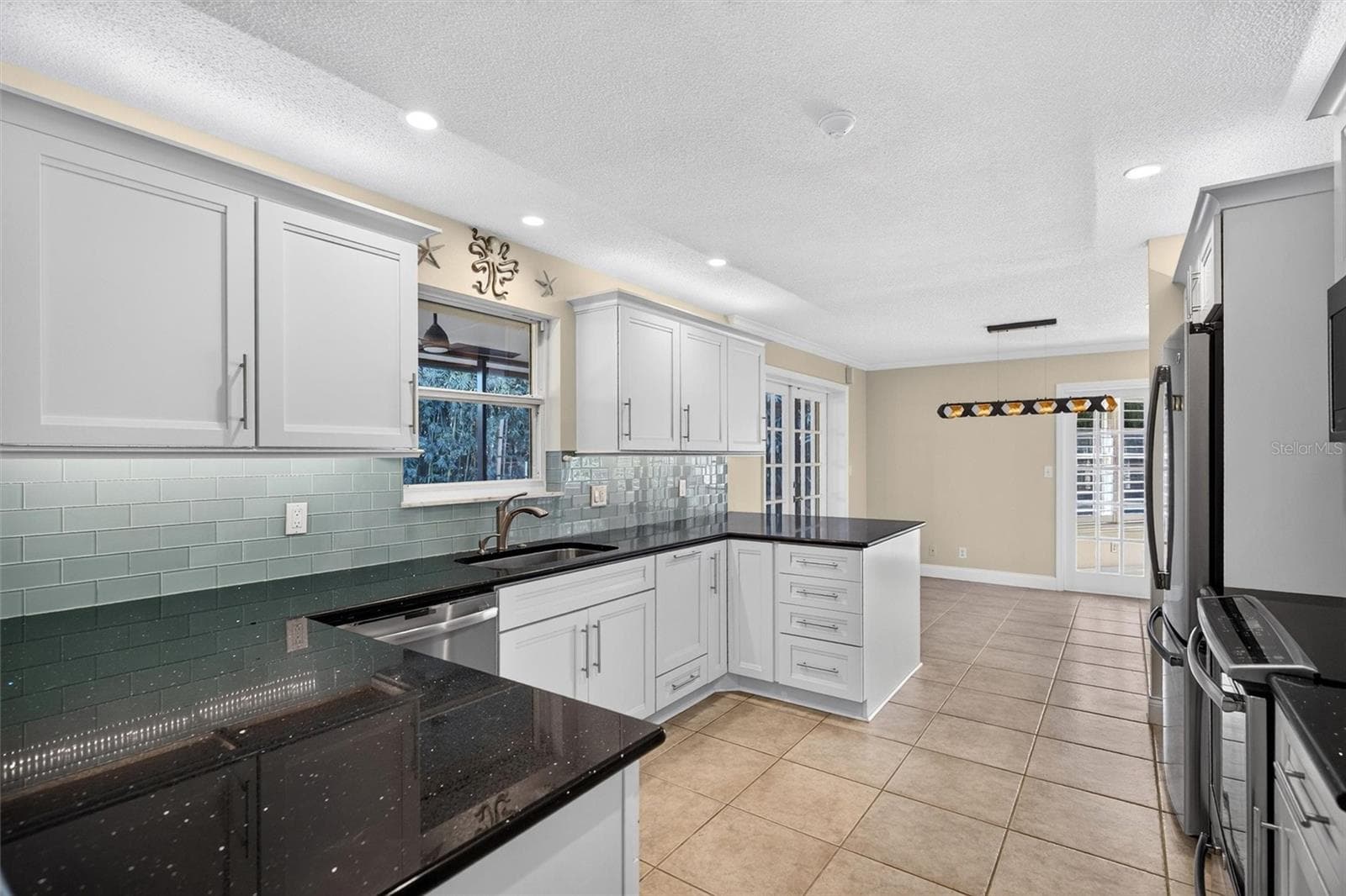 Single Family Residence at 30 BOSARVEY CIR, ORMOND BEACH, photo 23 of 86