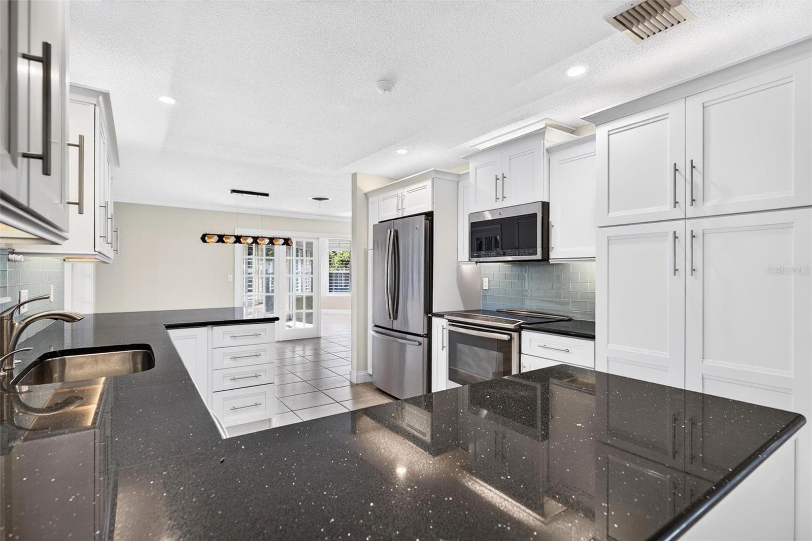 Single Family Residence at 30 BOSARVEY CIR, ORMOND BEACH, photo 25 of 86