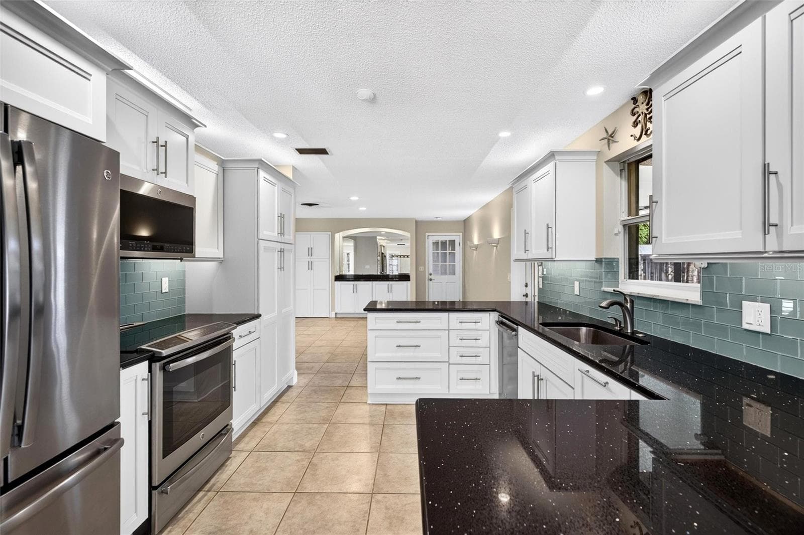 Single Family Residence at 30 BOSARVEY CIR, ORMOND BEACH, photo 26 of 86