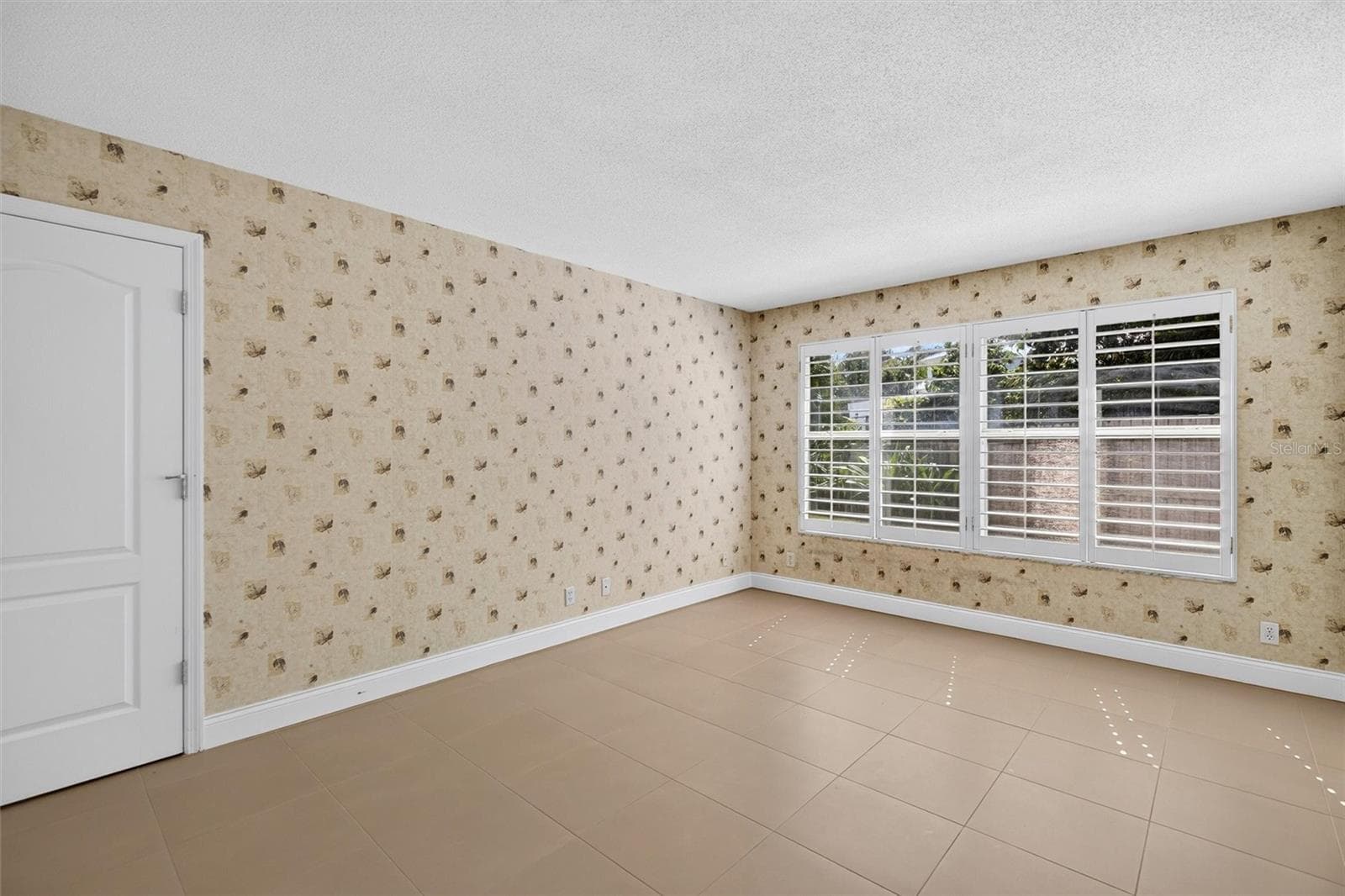 Single Family Residence at 30 BOSARVEY CIR, ORMOND BEACH, photo 42 of 86